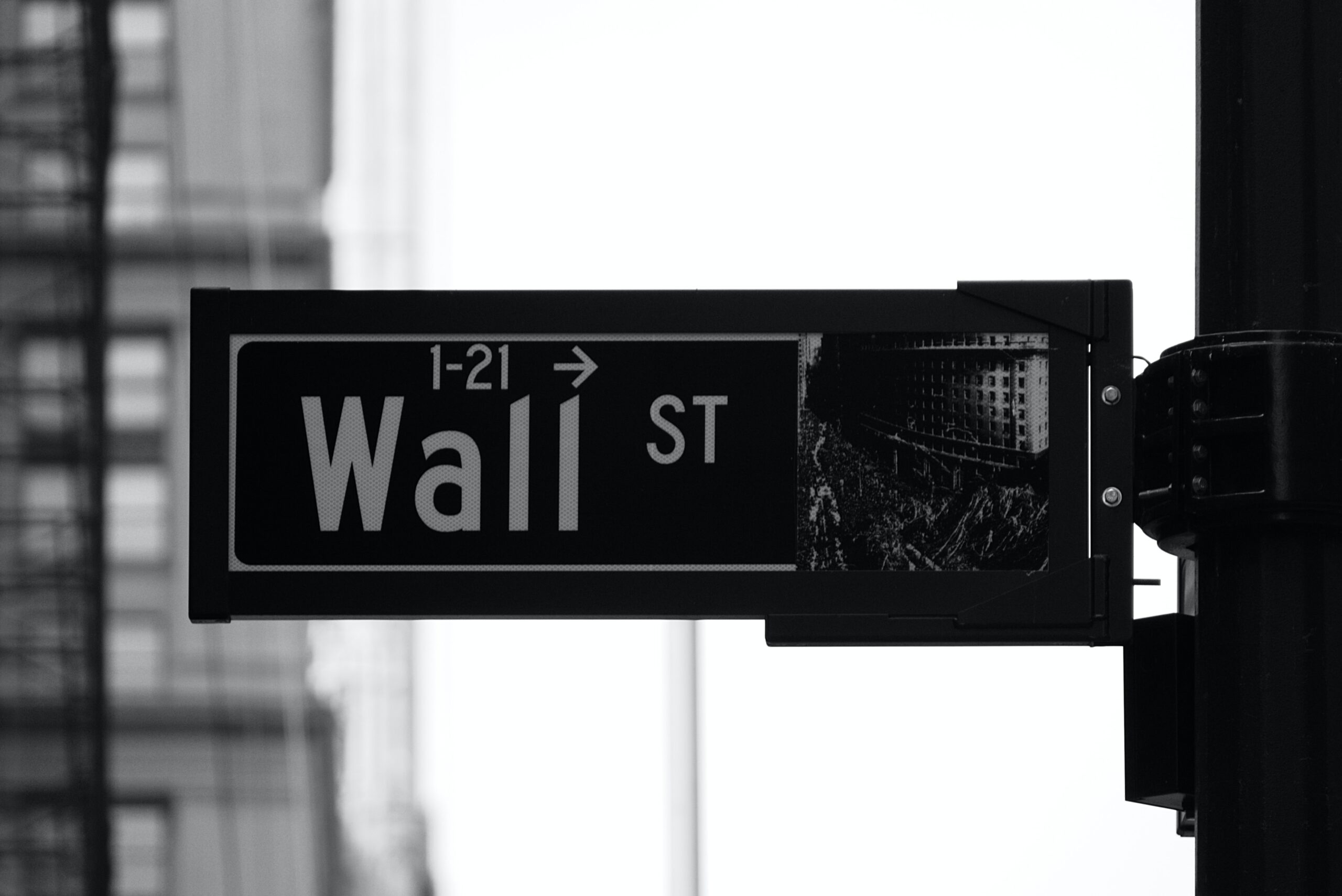 Image of a sign for Wall Street, signifying the fact that a Bitcoin ETF would mean that Bitcoin would be brought under the wing of traditional finance