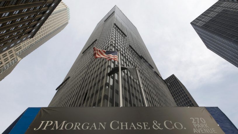 An image of the the JPMorgan Chase Tower.