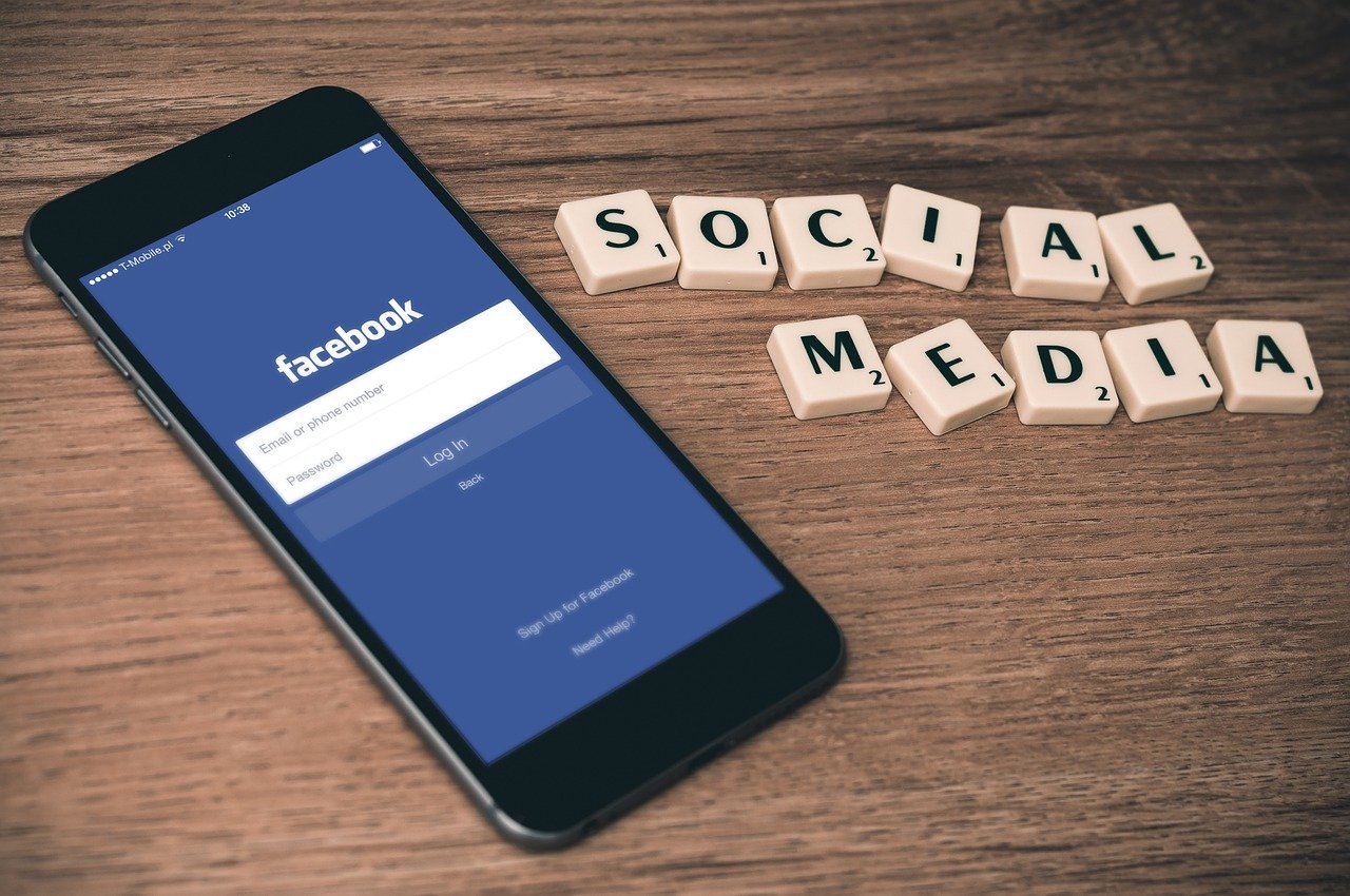 Facebook social media.