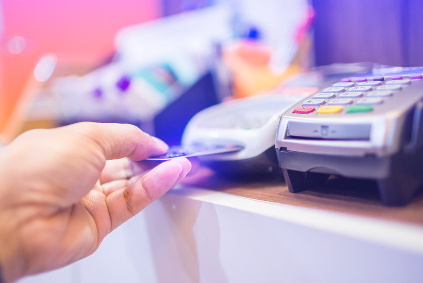 Image of a card payment being made
