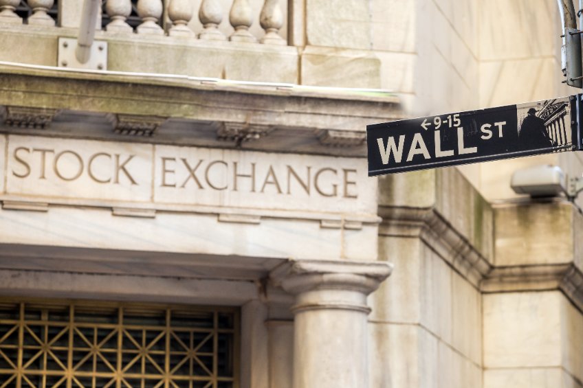Wall street sign in new york city