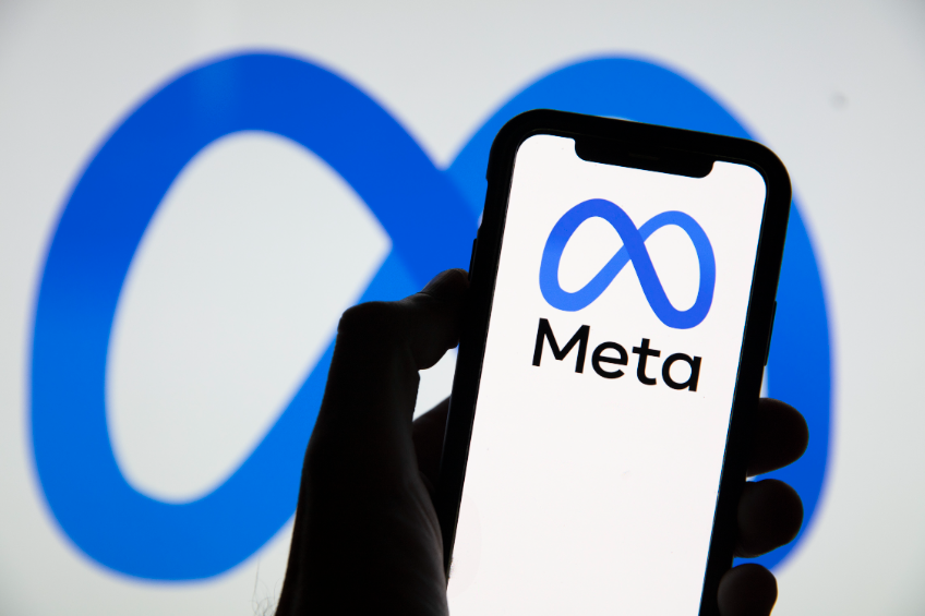 facebook social media company changes its corporate name to meta