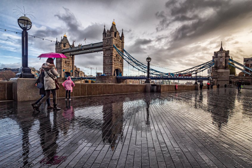 The tower Bridge of London in a rainy morning