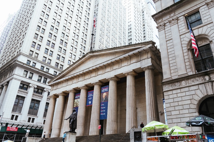 Low angle view of Federal Hall National Memorial building in New York
