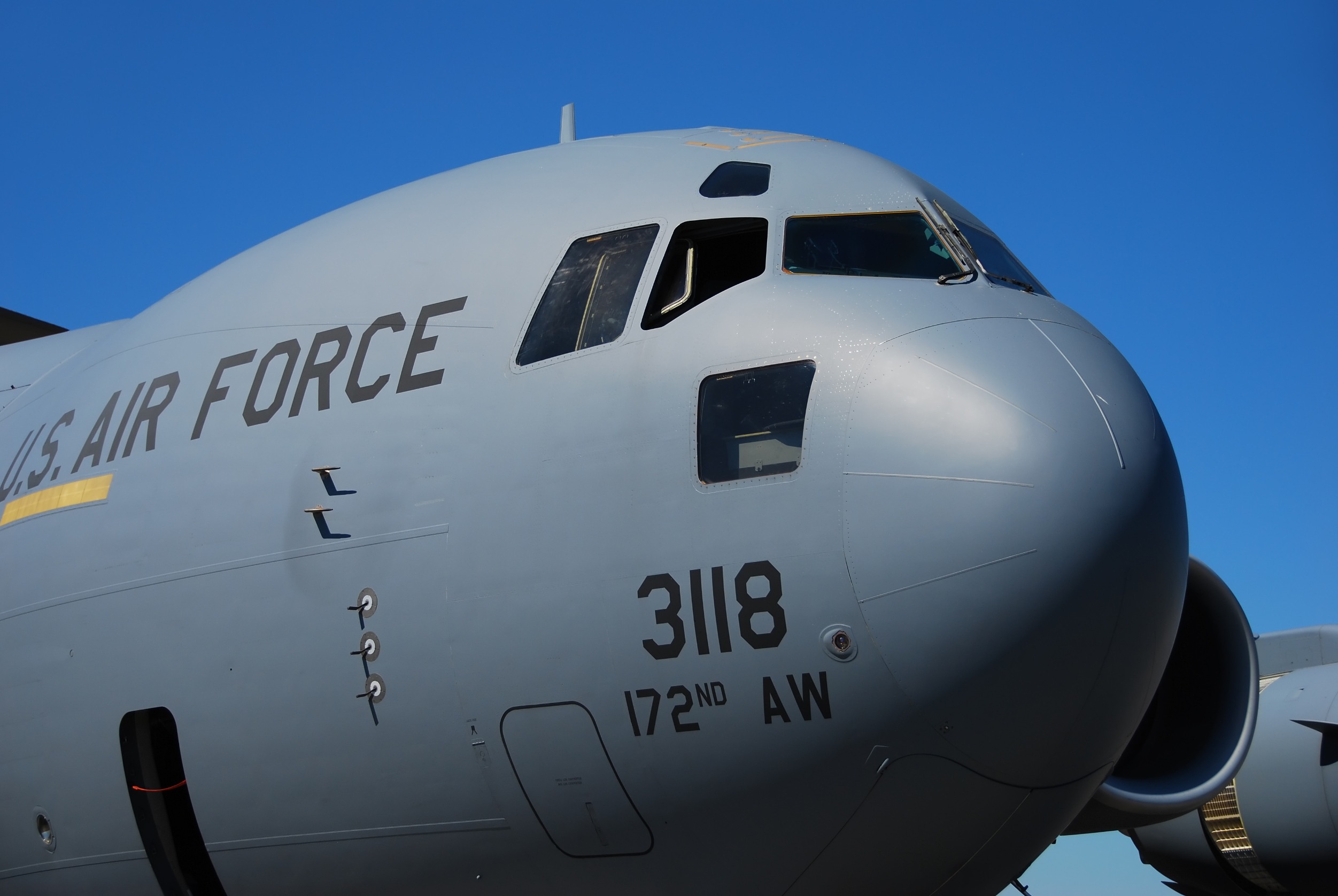 US Air Force C-17A GLobemaster cargo jet visits Miami during unspecified mission.