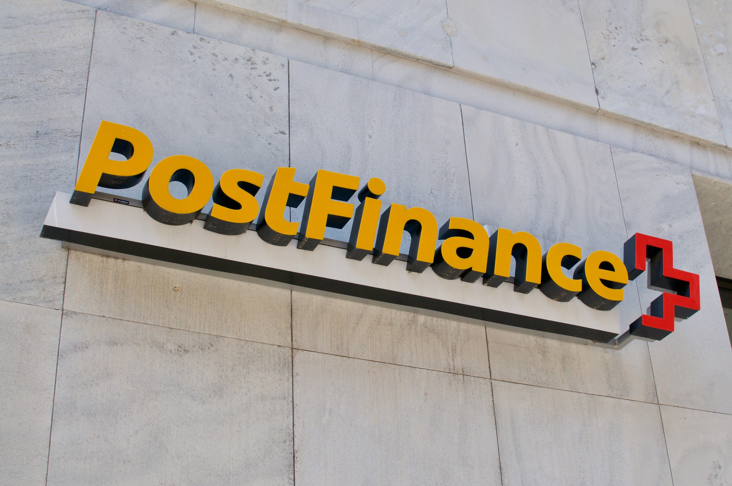 Swiss Government-owned Bank to Offer Crypto Trading Services