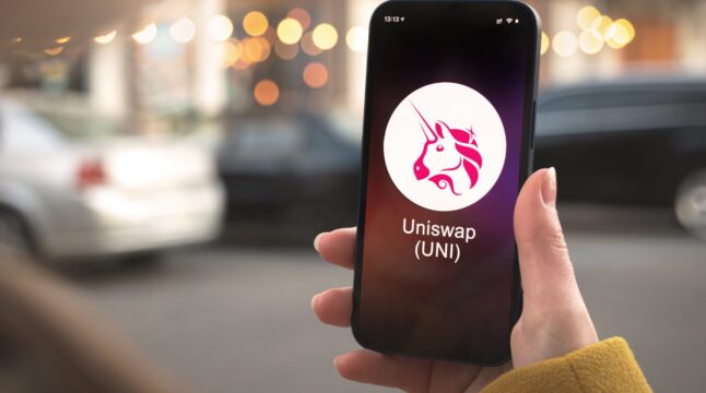 Uniswap Mobile App Gets Freed From “Apple Jail”, Receives Full Launch