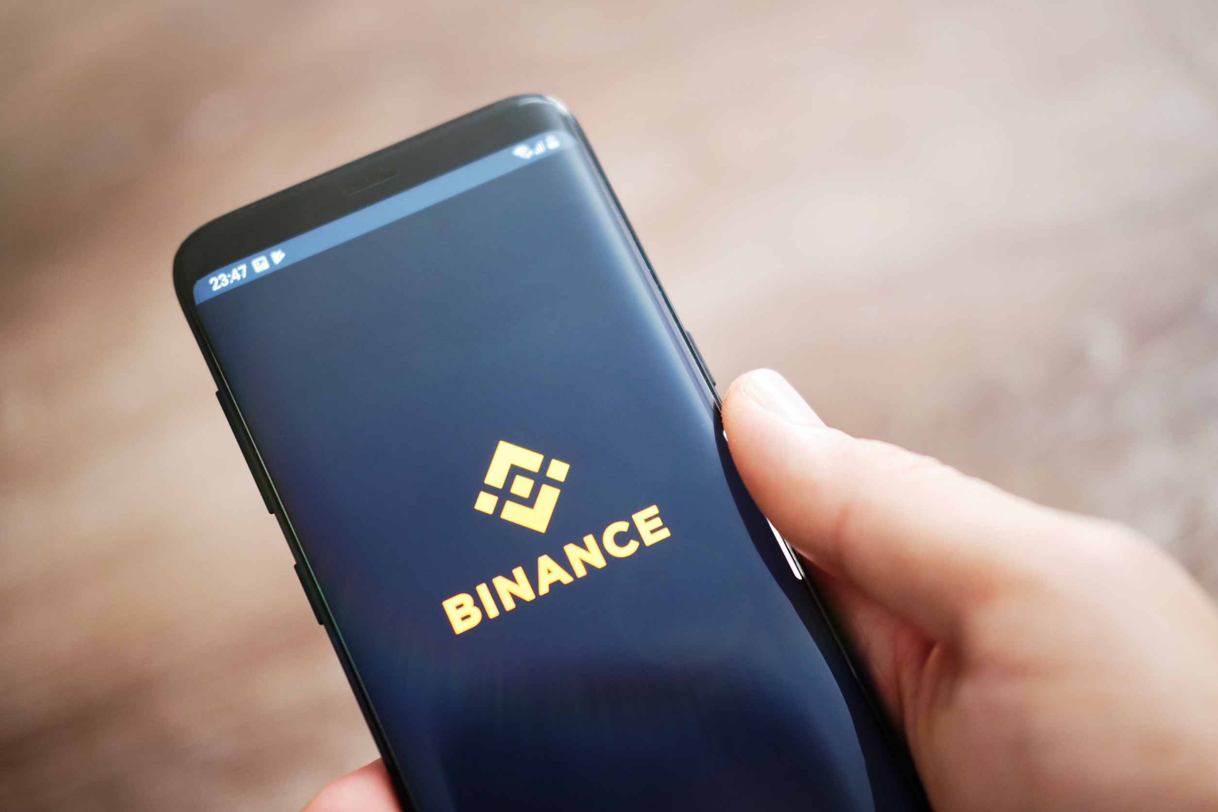 Binance Australia Suspends Bank Transfers as Service Provider Backs Out