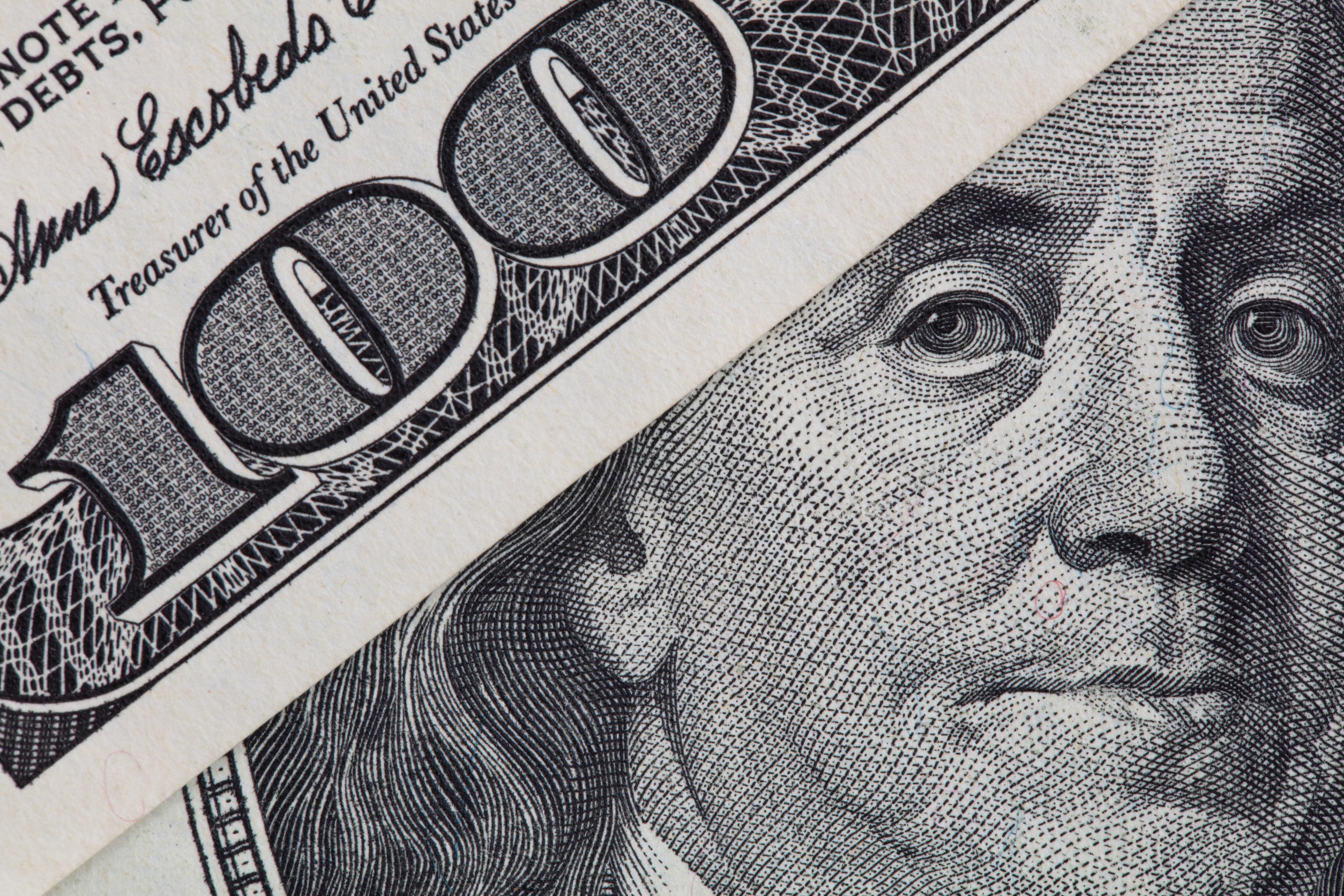 Dollar Nears 15-Month Low as FOMC Decision Looms