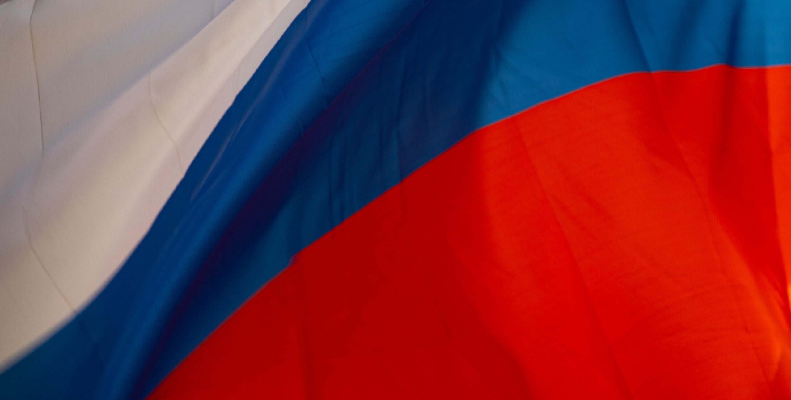 Russia to Ramp Up Currency Controls After Central Bank Fails to Stop Ruble's Slide