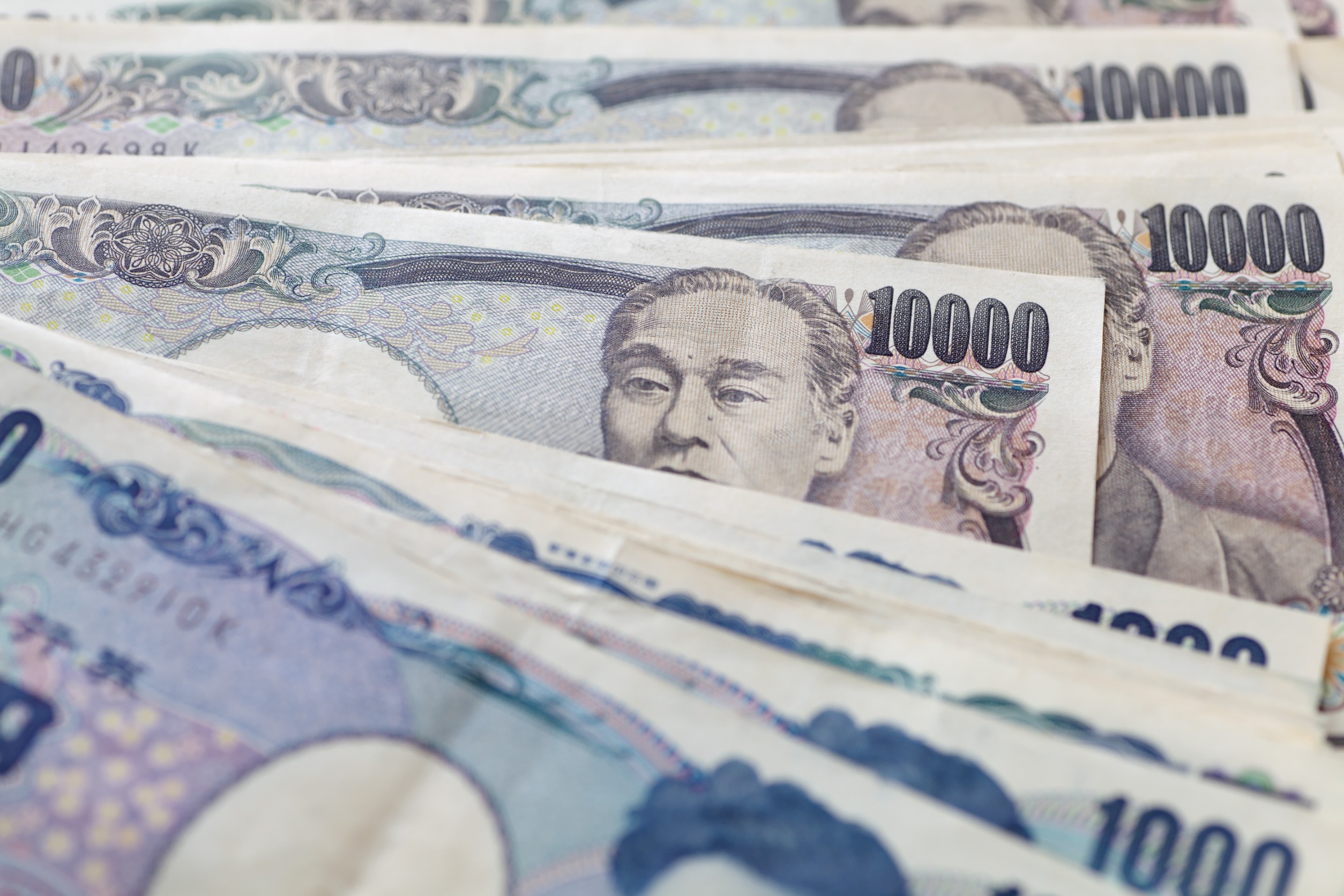 Yen Drops as BoJ Continues Dovish Stance But Negative Interest Rates Could End