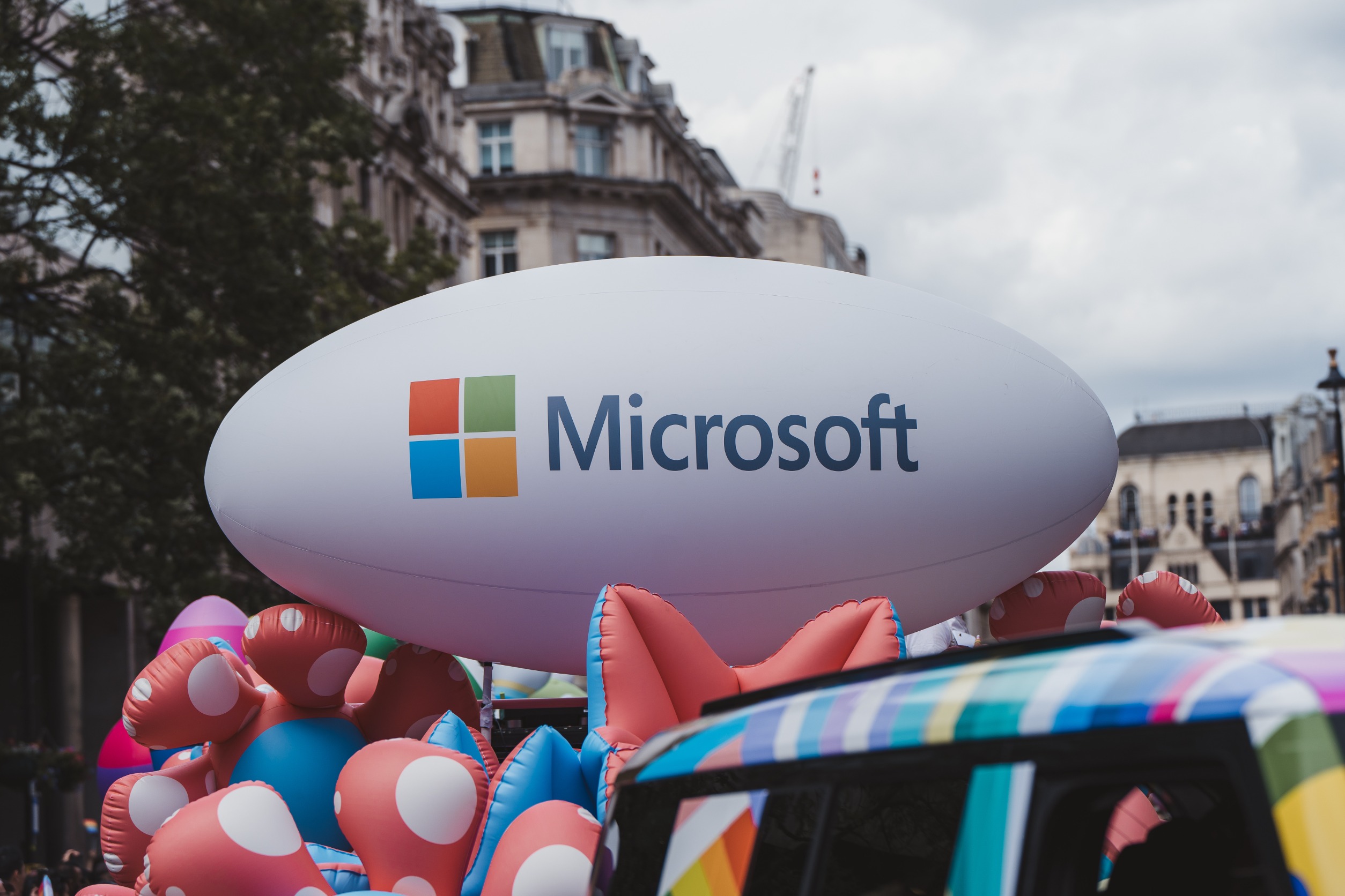 Microsoft Gains in Premarket as Open AI's Ex-CEO to Lead New Research Team