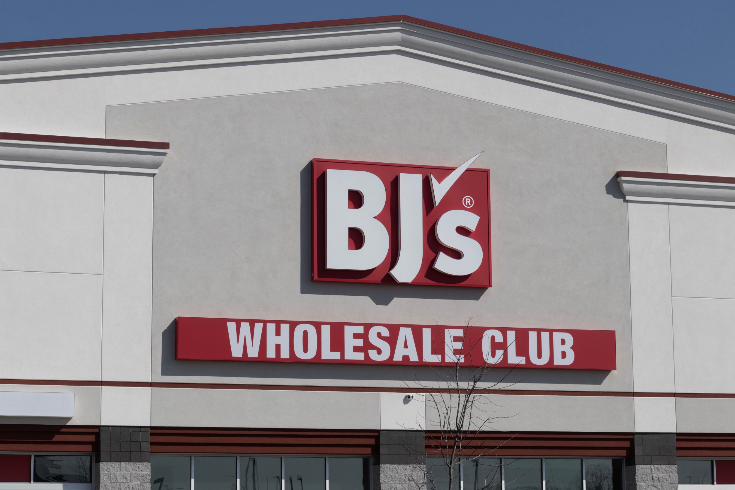 Earnings Review: BJ’s Wholesale’s Stock Dips After Outlook Cut, Drop in Sales