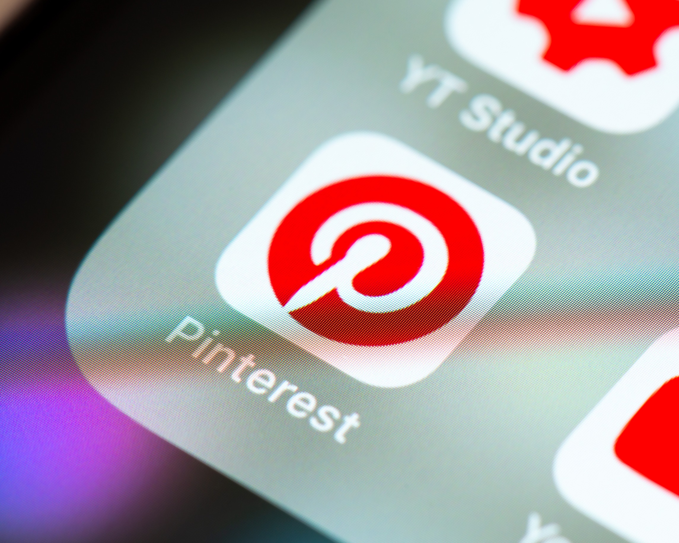 Pinterest's Stock Rises Premarket After Analyst Sets $46 PT