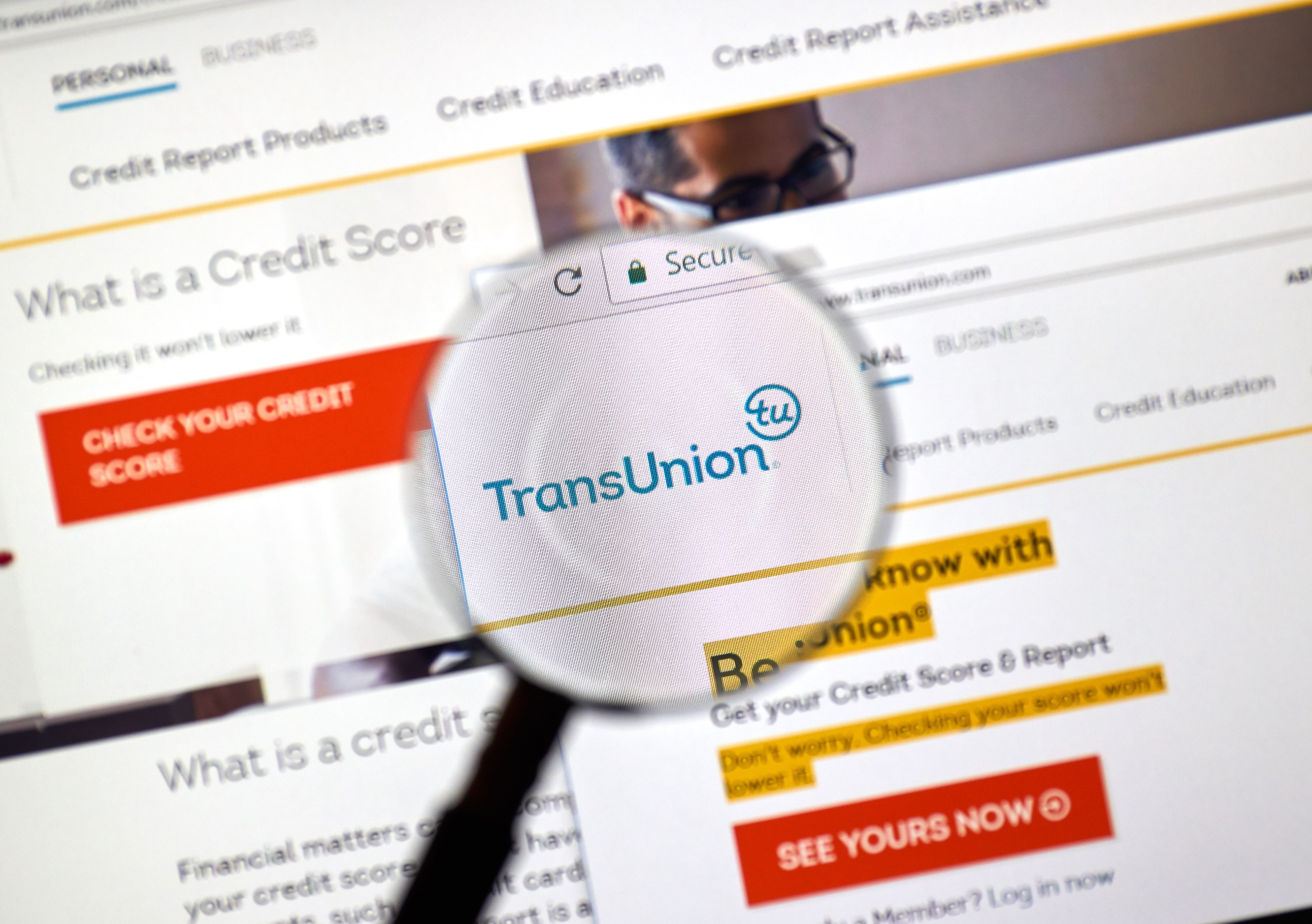 TransUnion Surpasses Q4 Expectations: Reports $954 Million Revenue and $0.80 EPS