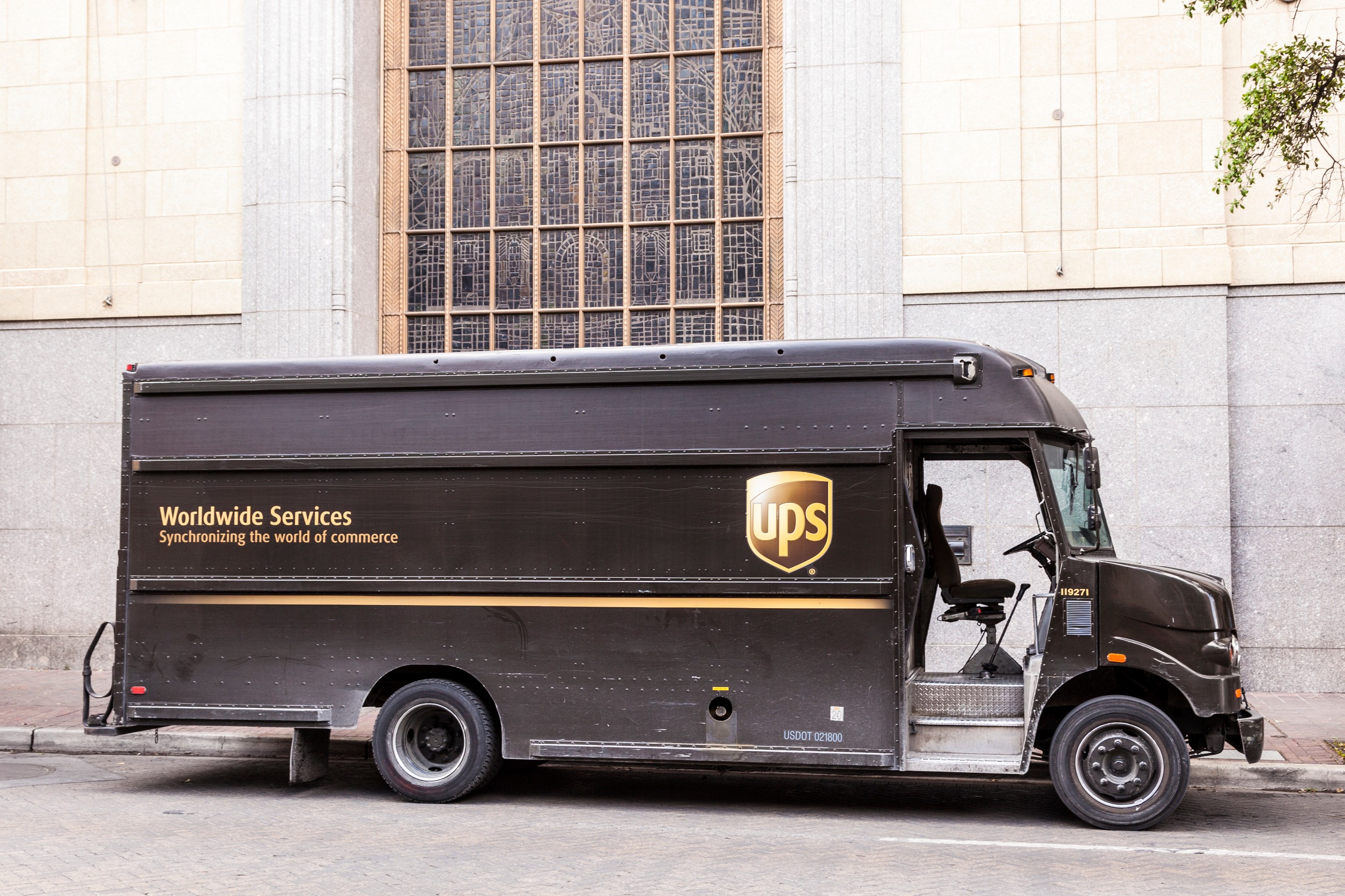 UPS's Q4 Earnings Reveal a Mixed Picture, Revenue Miss