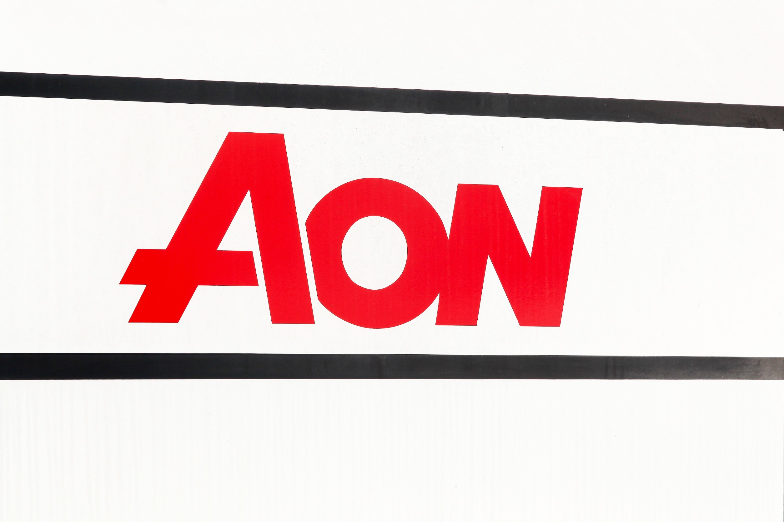 Aon Reports Strong Q4 with $3.4 Billion Revenue, Surpassing $3.36 Billion Forecast