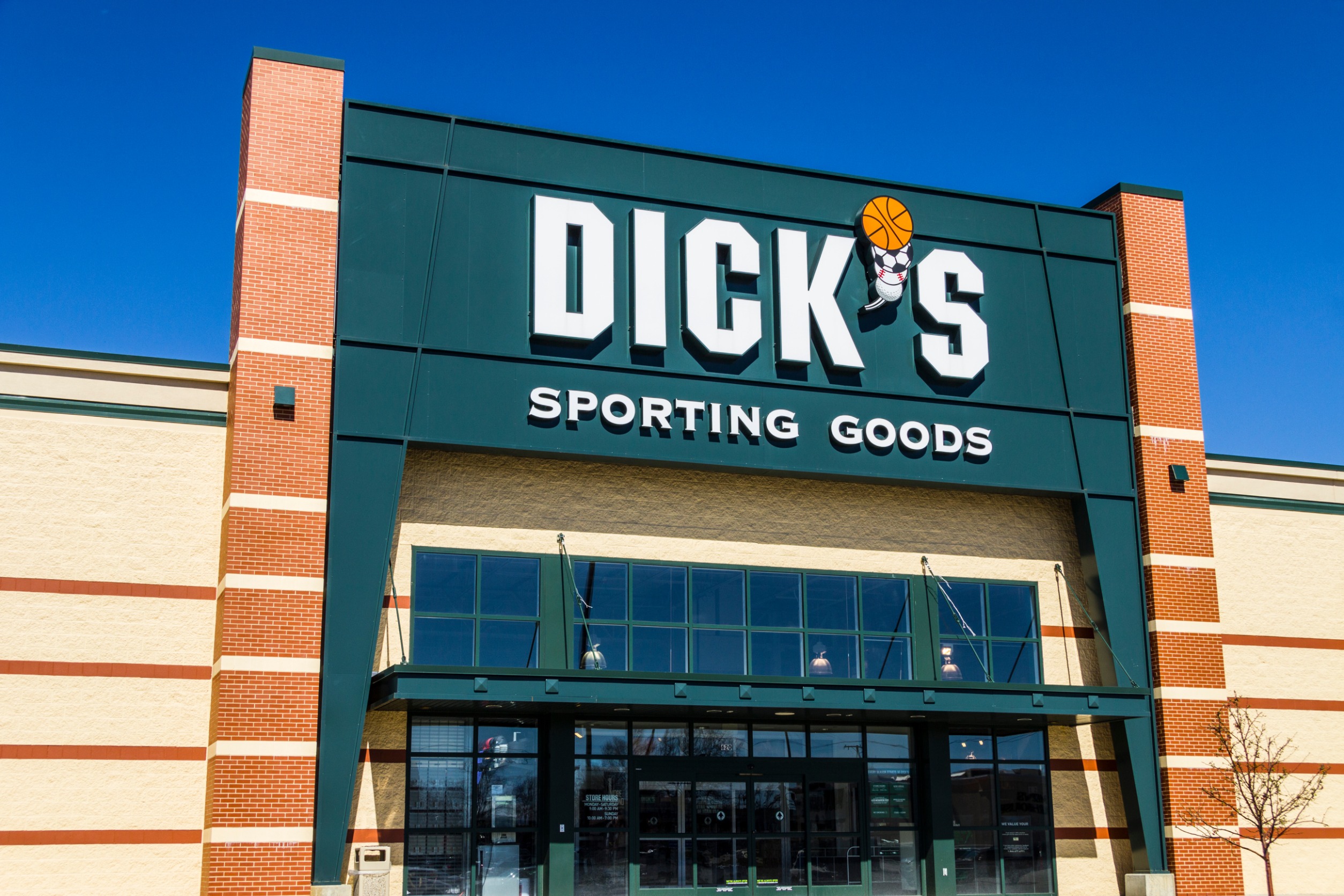 DICK'S Sporting Goods Beats Market Expectations with $2.75 EPS in Q3