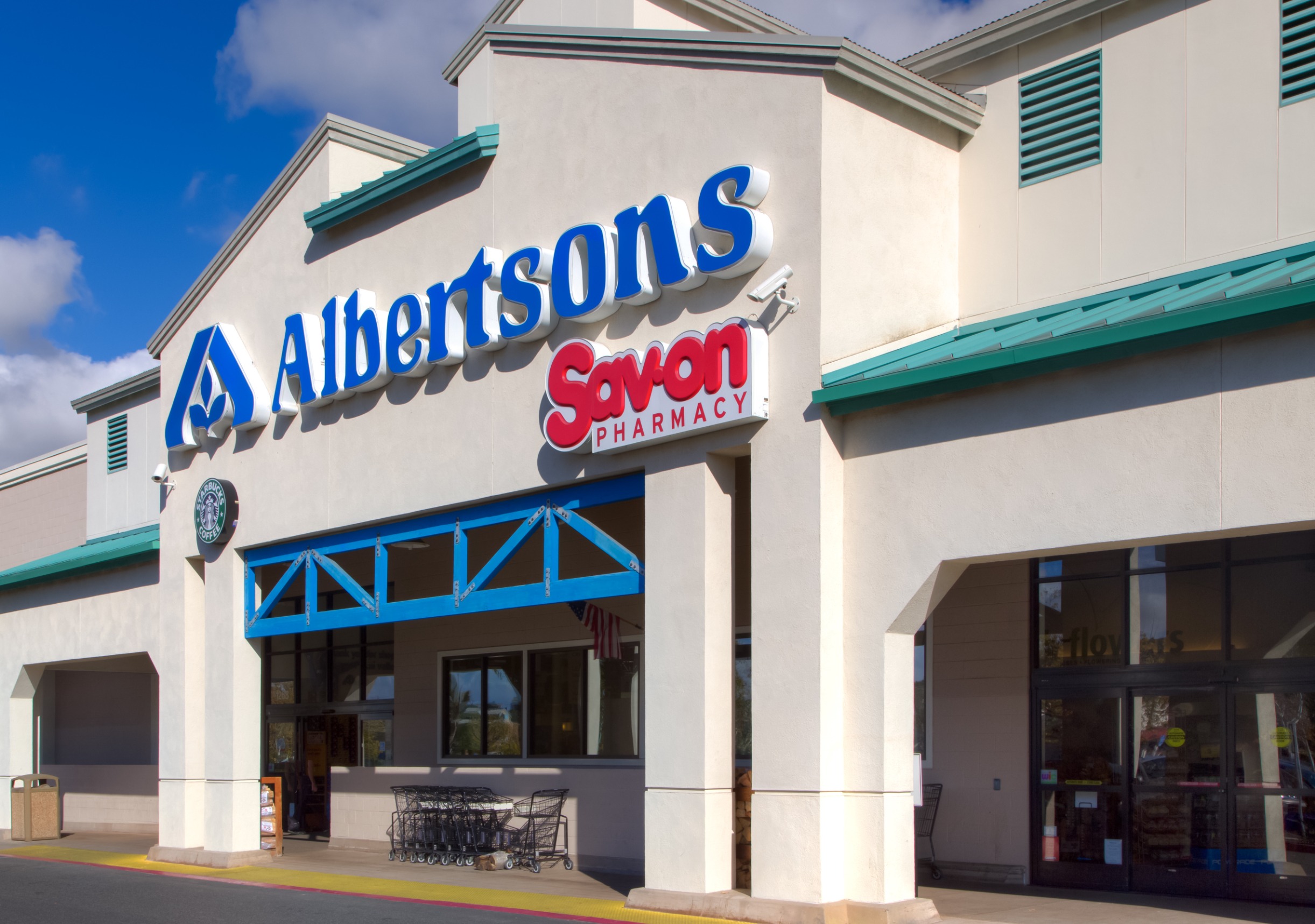 Albertsons Companies (ACI) Reports $0.54 Adj. EPS for Fiscal Q4, Beats Expectations