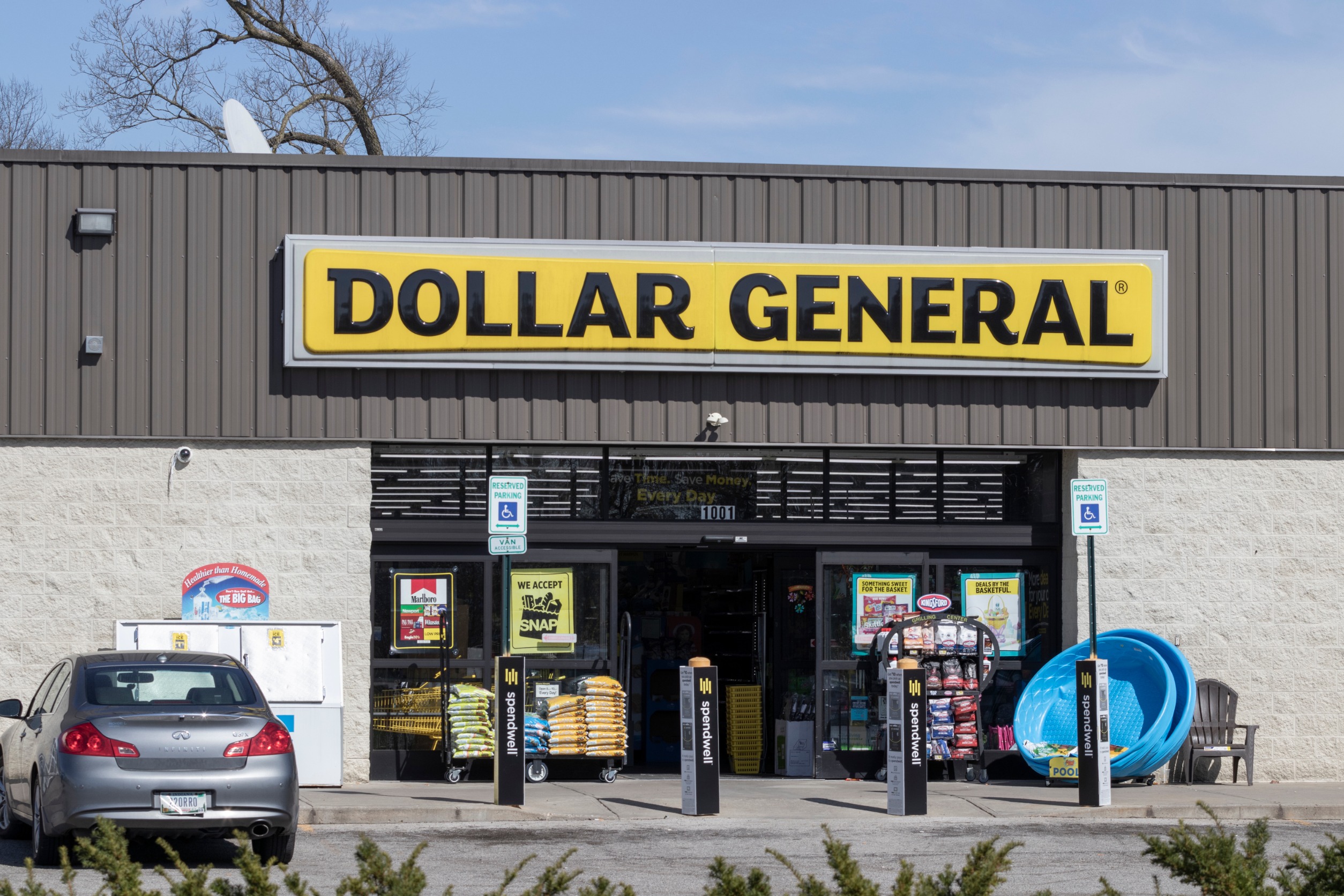 Dollar General Achieves $9.9 Billion in Q1 Net Sales, Beating Forecasts