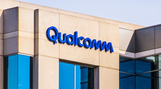 Qualcomm Gains on Analyst Upgrades, Kneron AI Server News