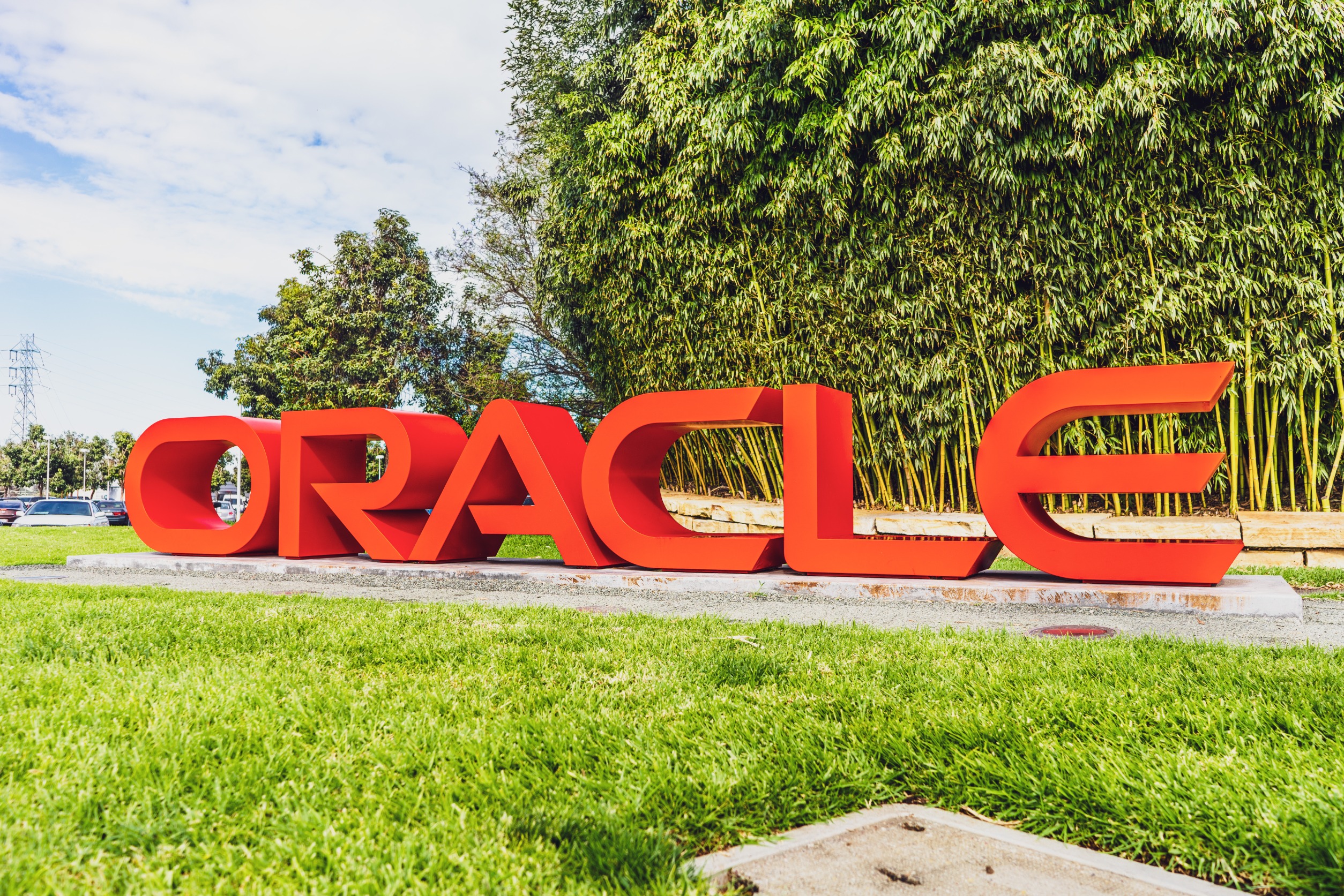 Oracle Set to Report Q4 2024 After Market Close, All Eyes on AI