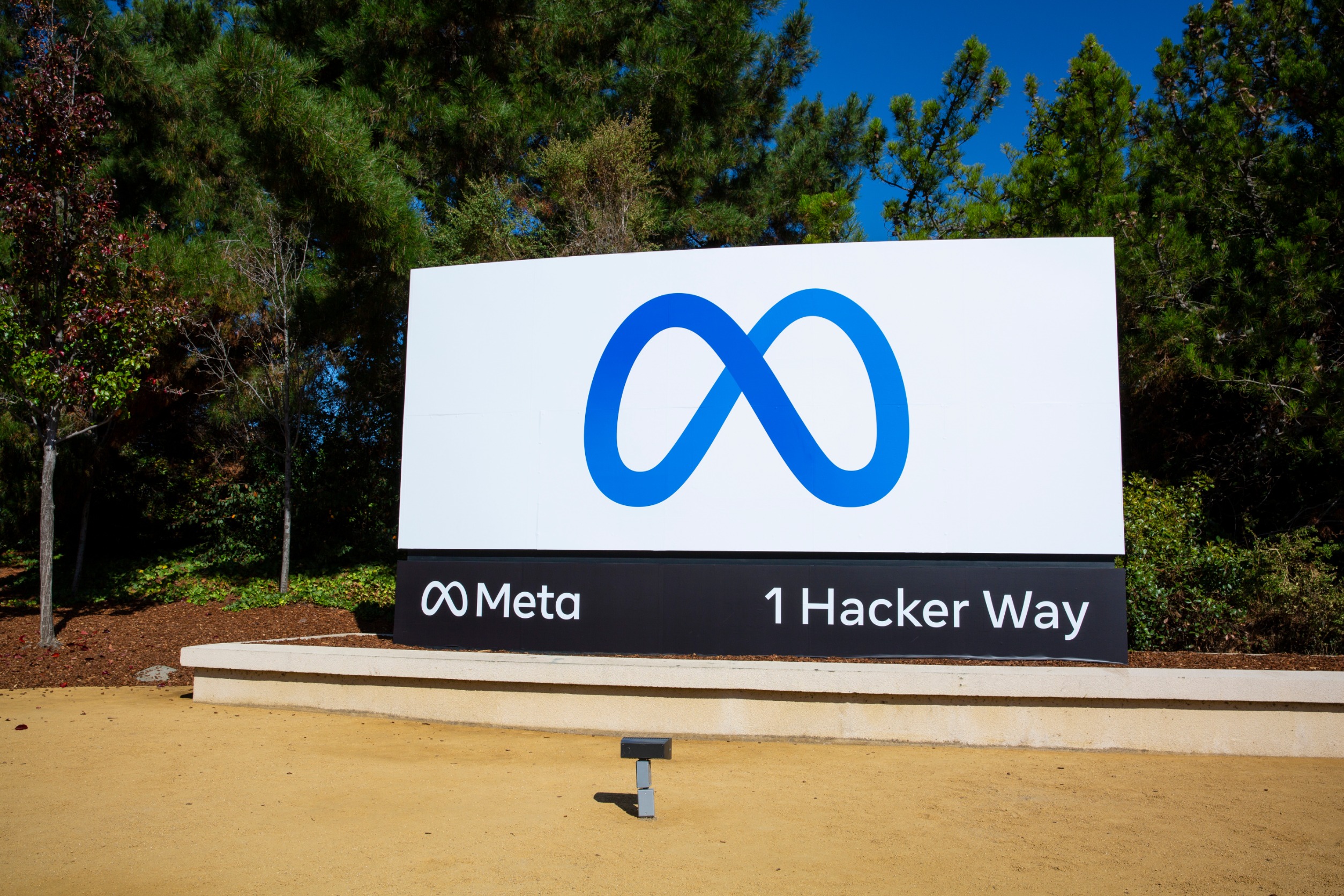 Why Meta is a Dark Horse in the Current AI Market Cycle