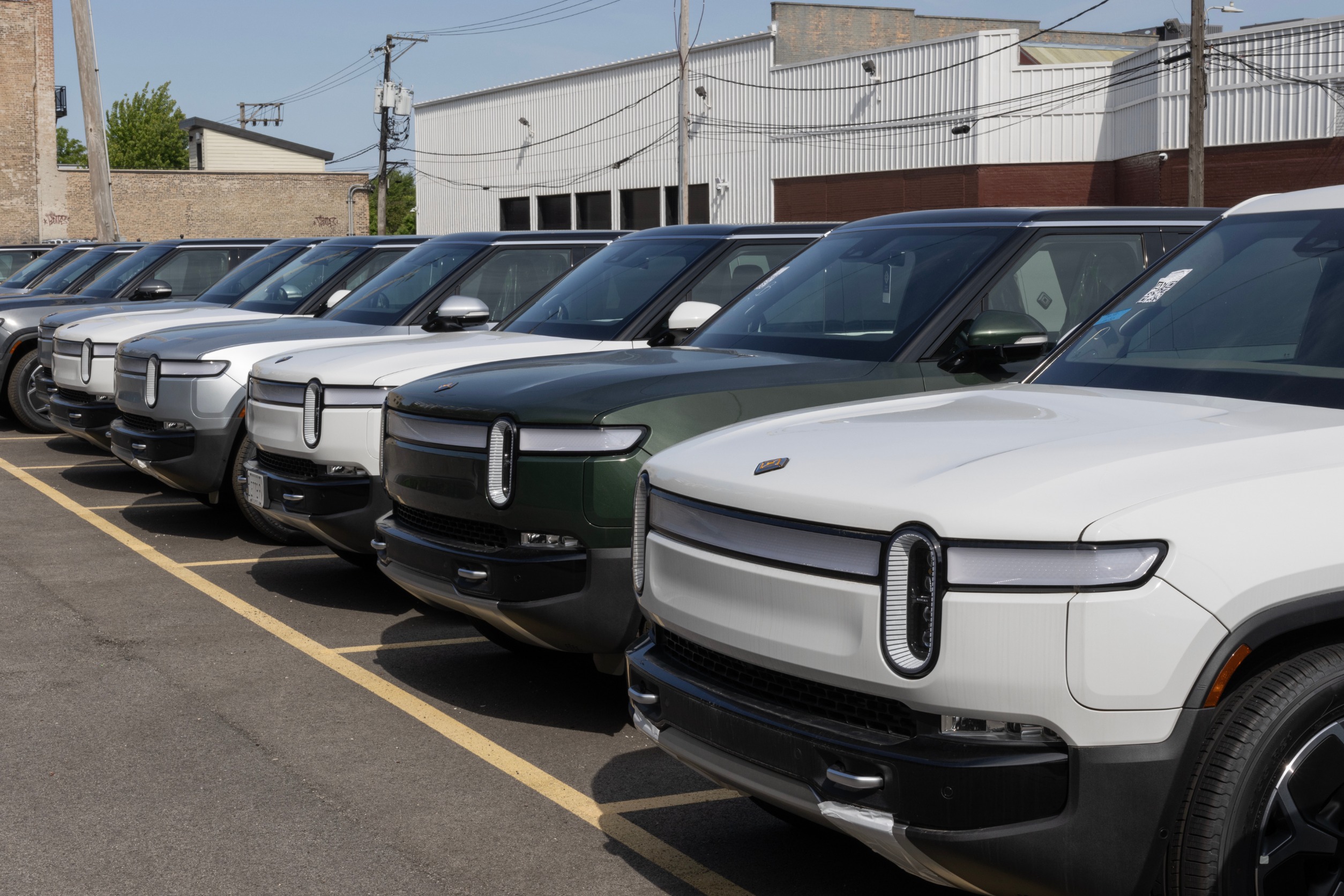 Does VW's $5 Billion Cash Infusion Make Rivian Stock a Buy?
