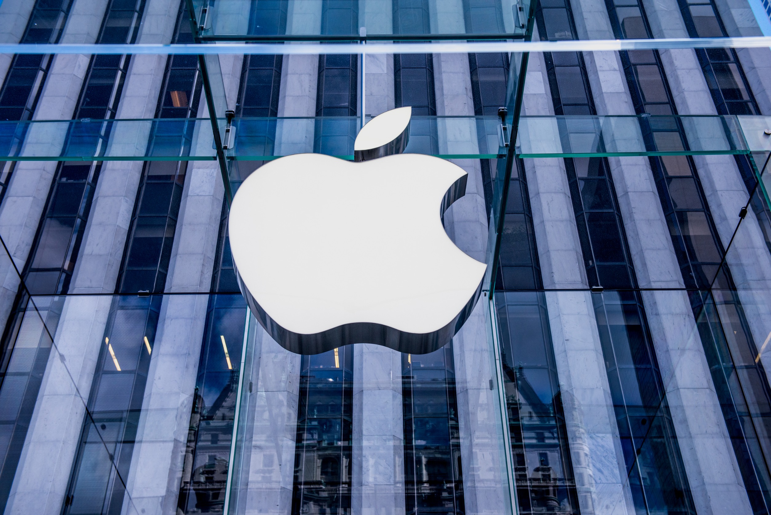 Stock Market Unimpressed by Apple Intelligence, Musk Hates It