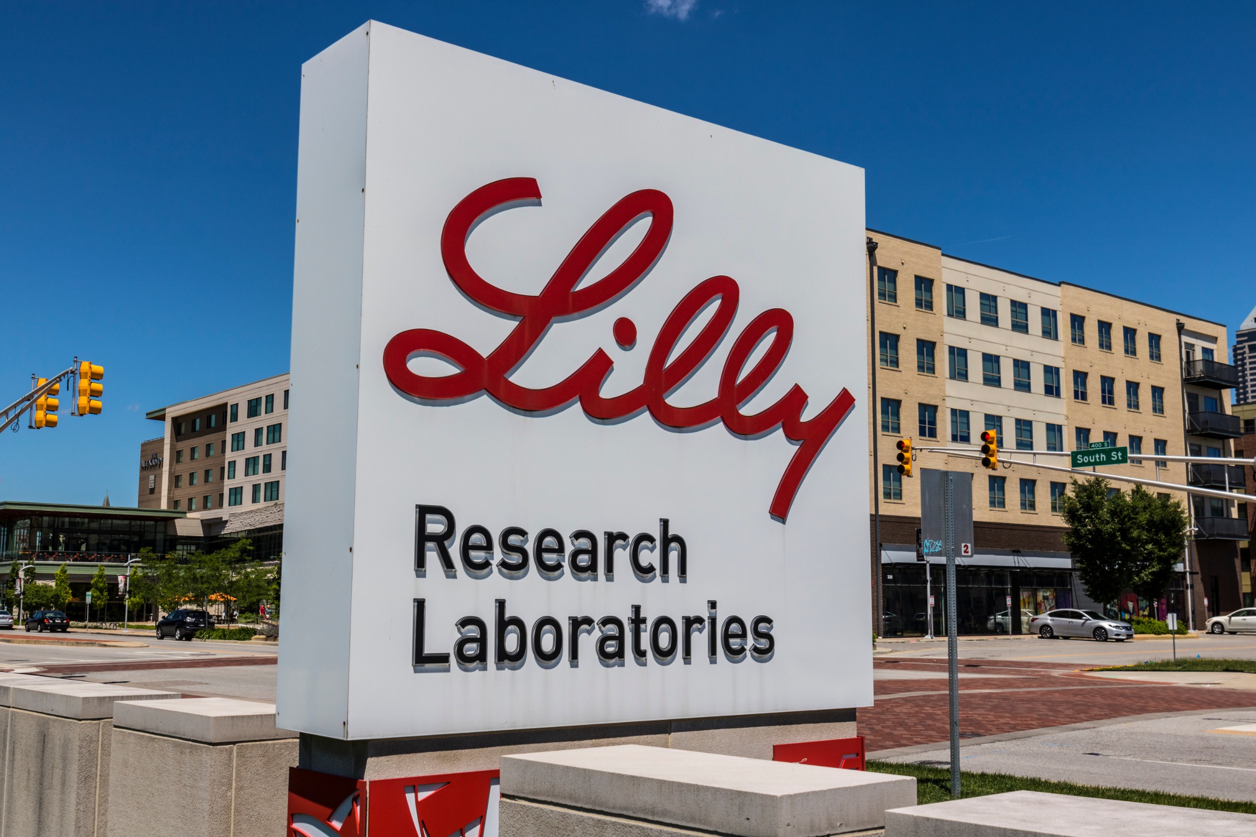 Stocks to Watch Today: CCL, LLY, and DLTR