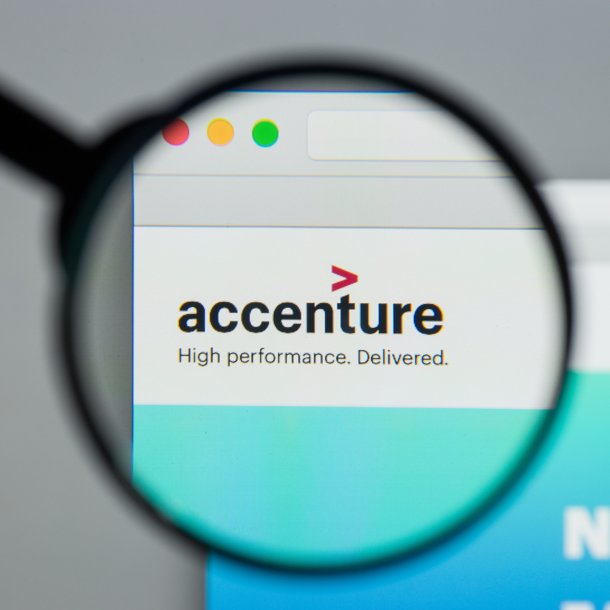Accenture Misses Q3 Forecasts but Stock Gains on AI-Fueled Guidance