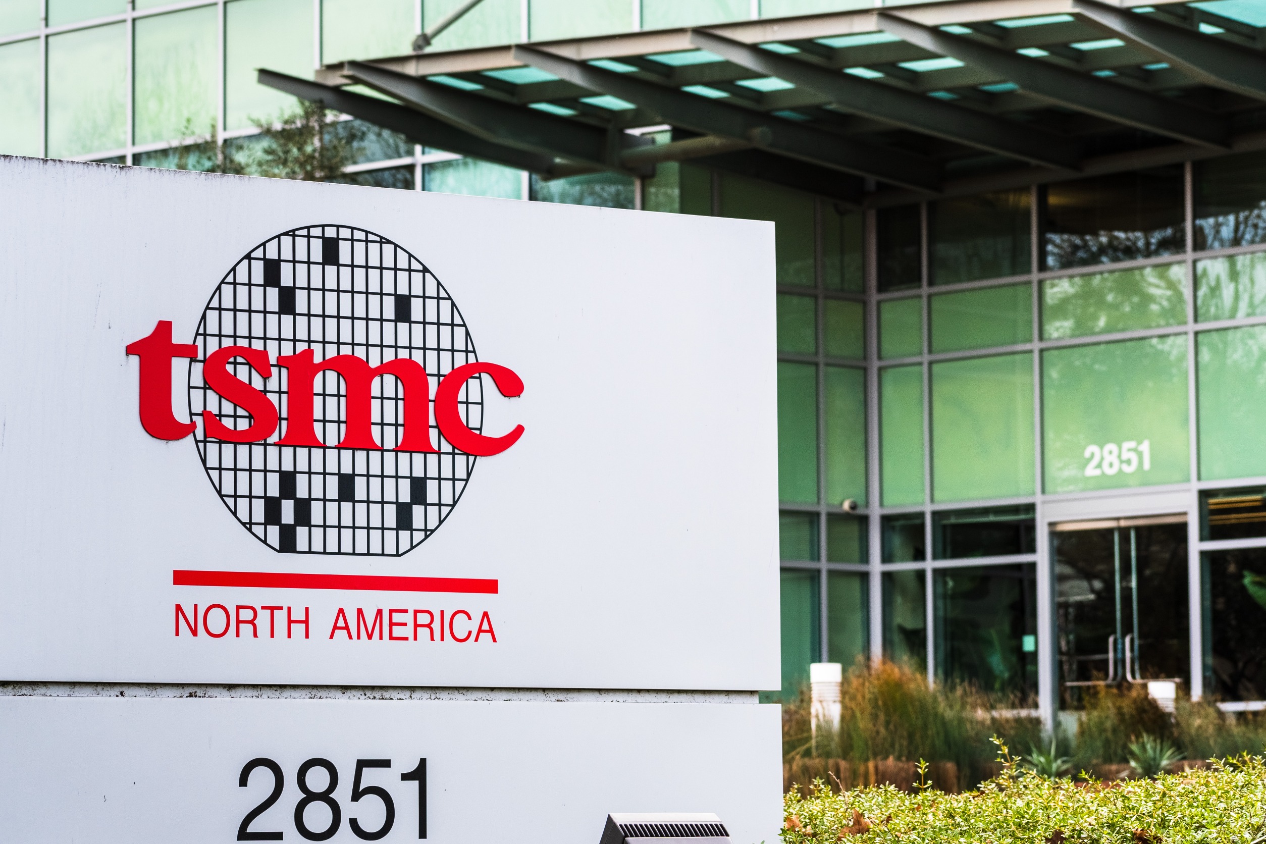 TSMC, Netflix, and AXP to Report Earnings this Week: What to Expect
