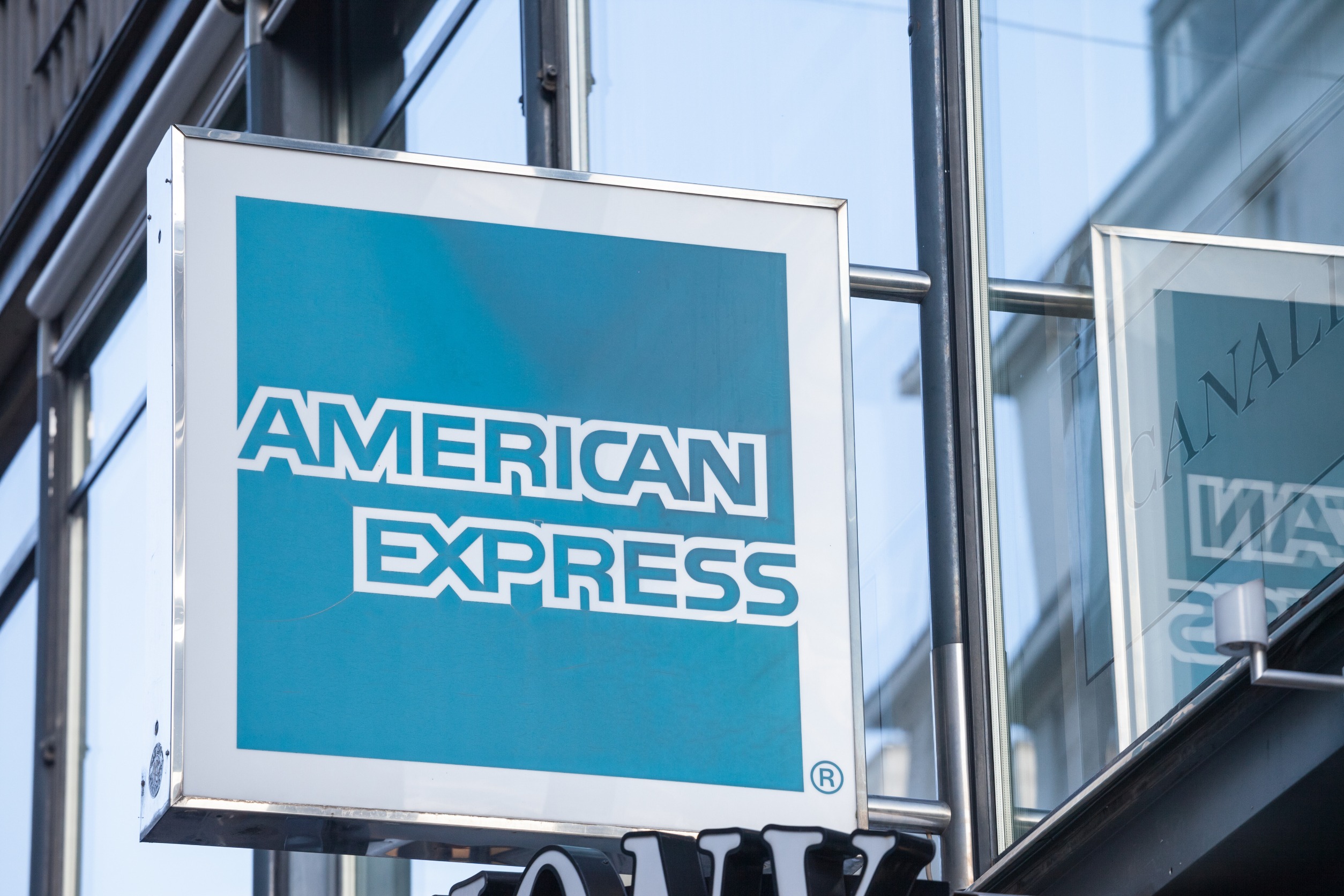 American Express Q2 Revenue Falls Short of Expectations, EPS Beat