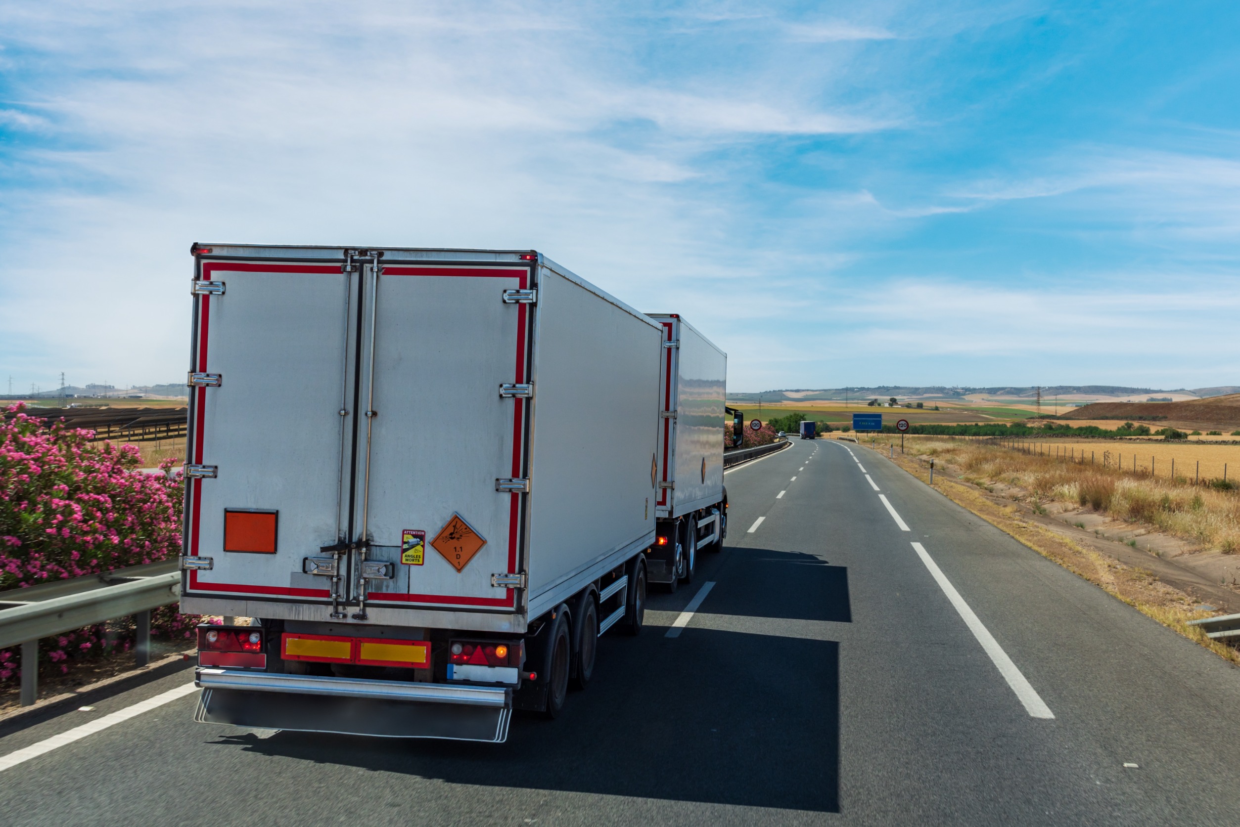 2 Cold Storage REITs to Buy as Industry Heats Up