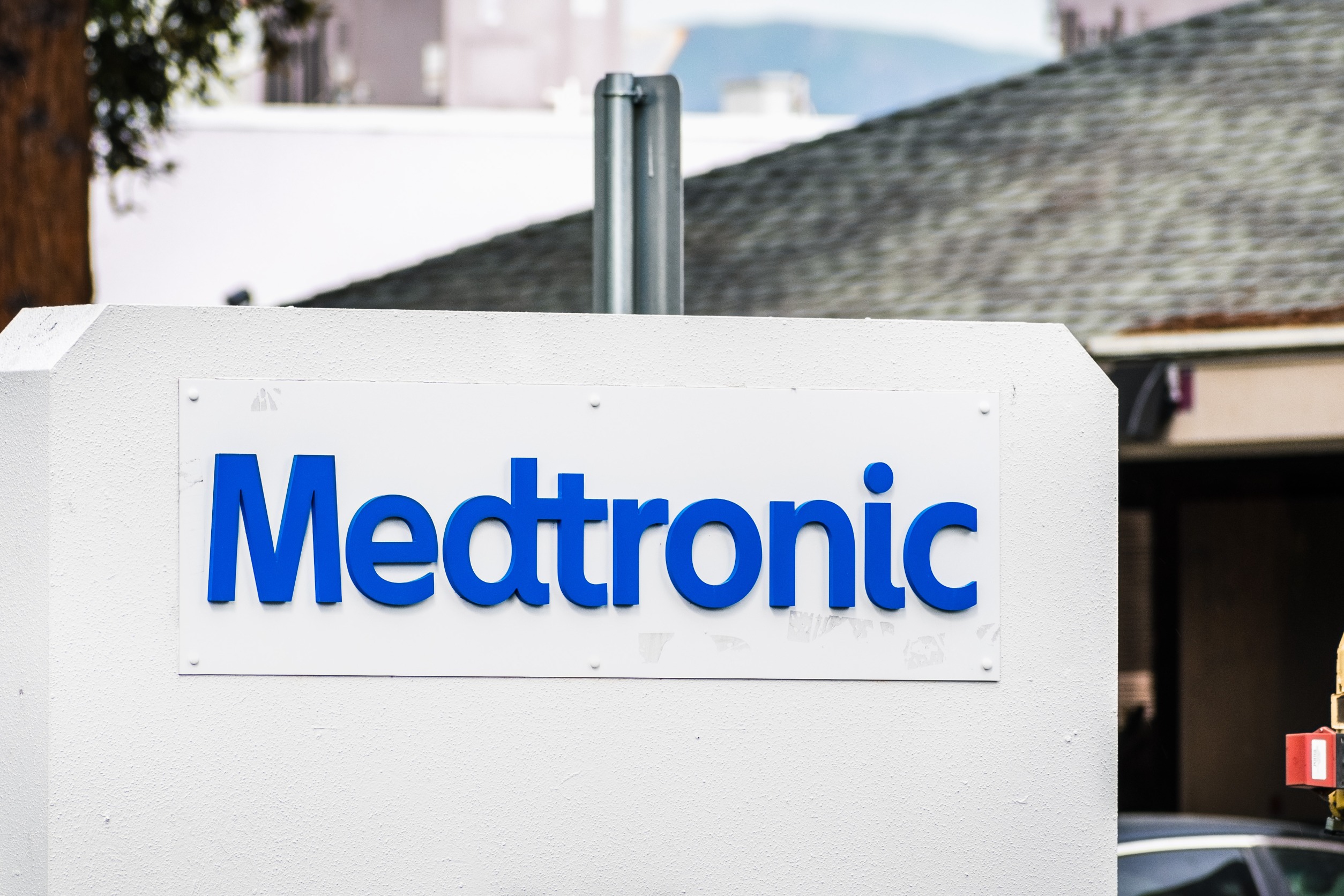 Medtronic Reports Fiscal Q1: EPS Beat with $1.23, Revenue in Line