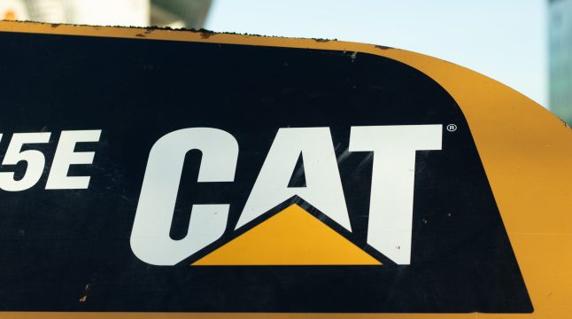 Caterpillar Inc.&#8217;s Mixed Q2 2024: Sales Decline by 4% y/y
