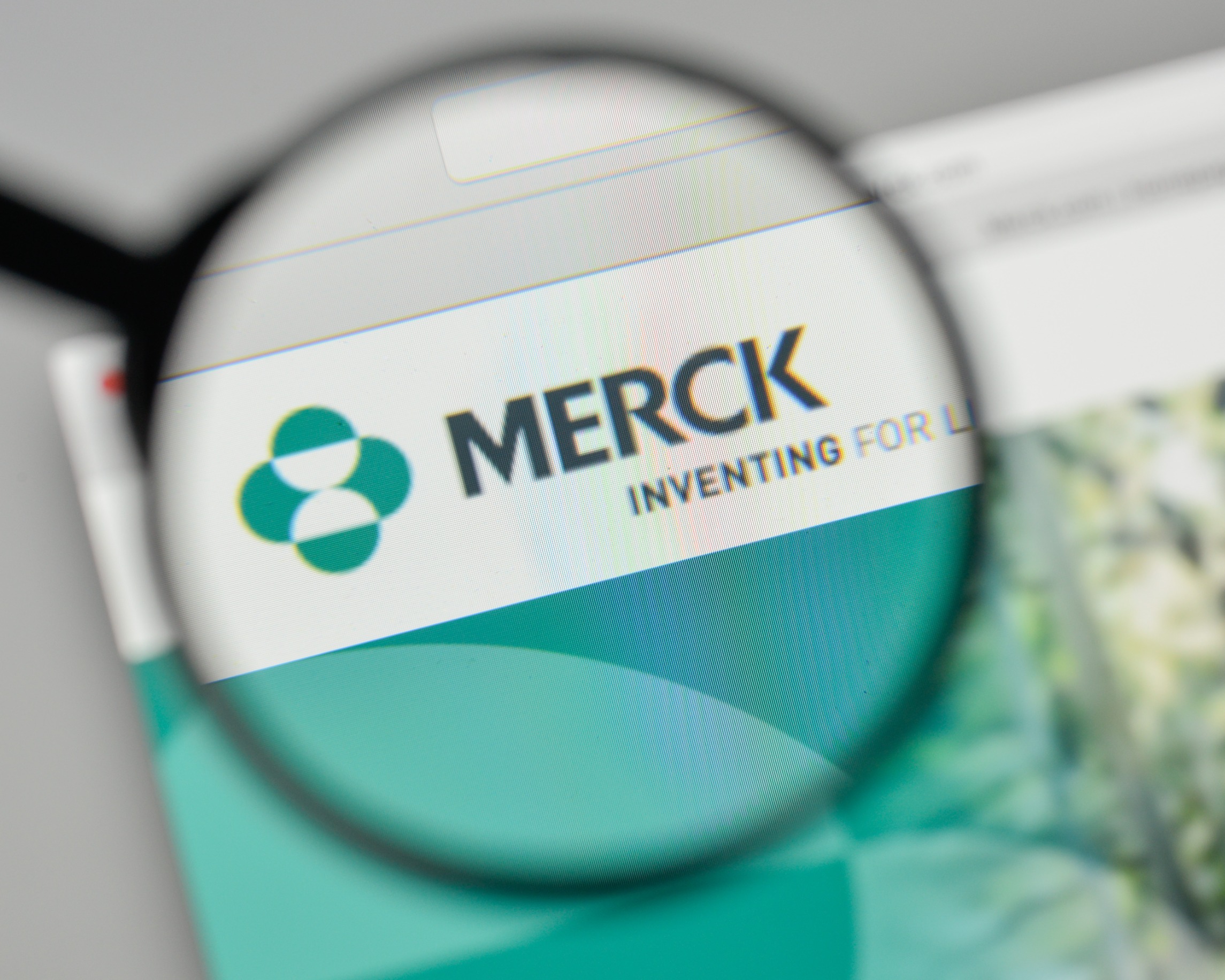 Big Pharma Stocks: Who's Leading the Race and Who's Slipping?