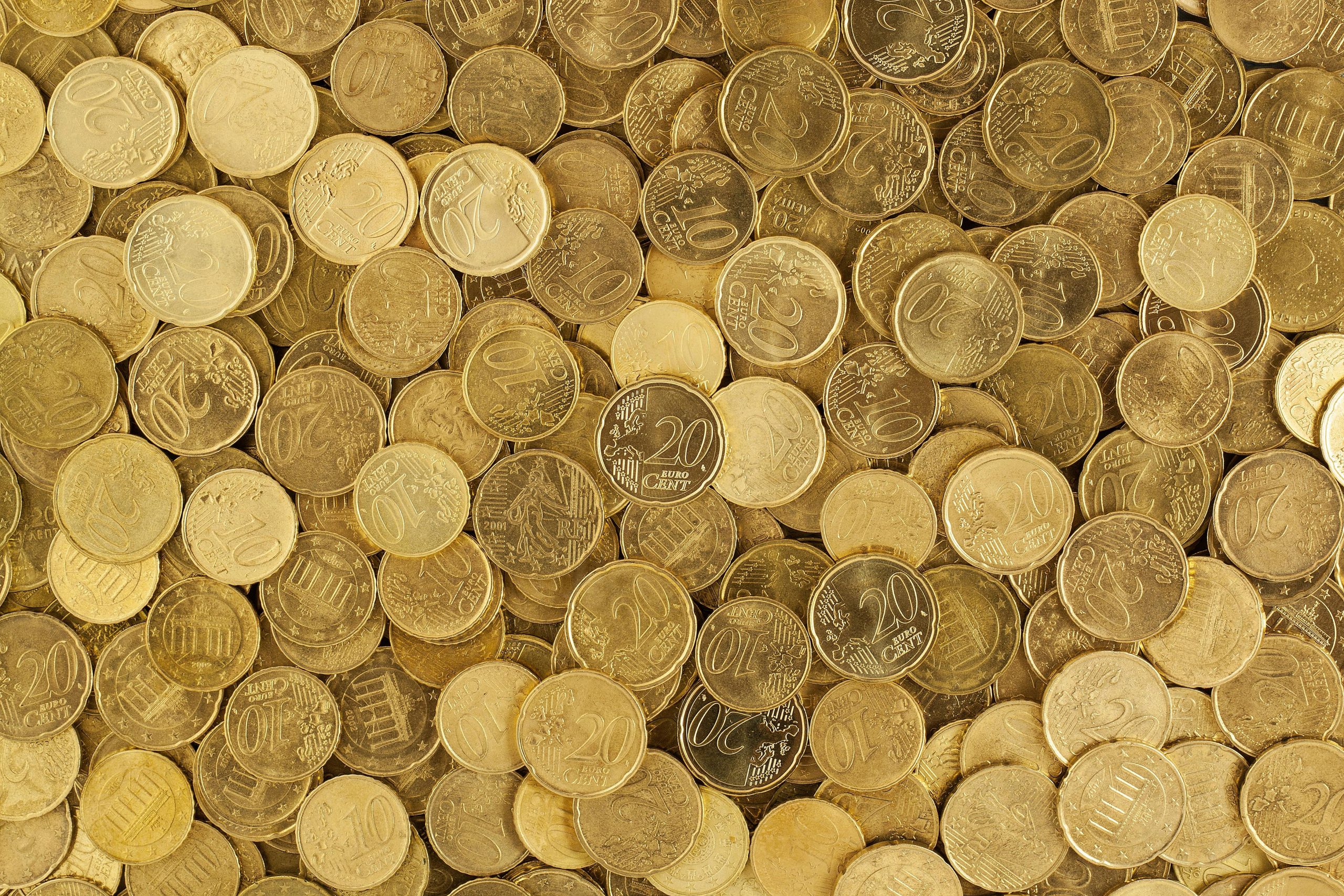 Three Factors Why Gold Prices are Soaring to Record Highs