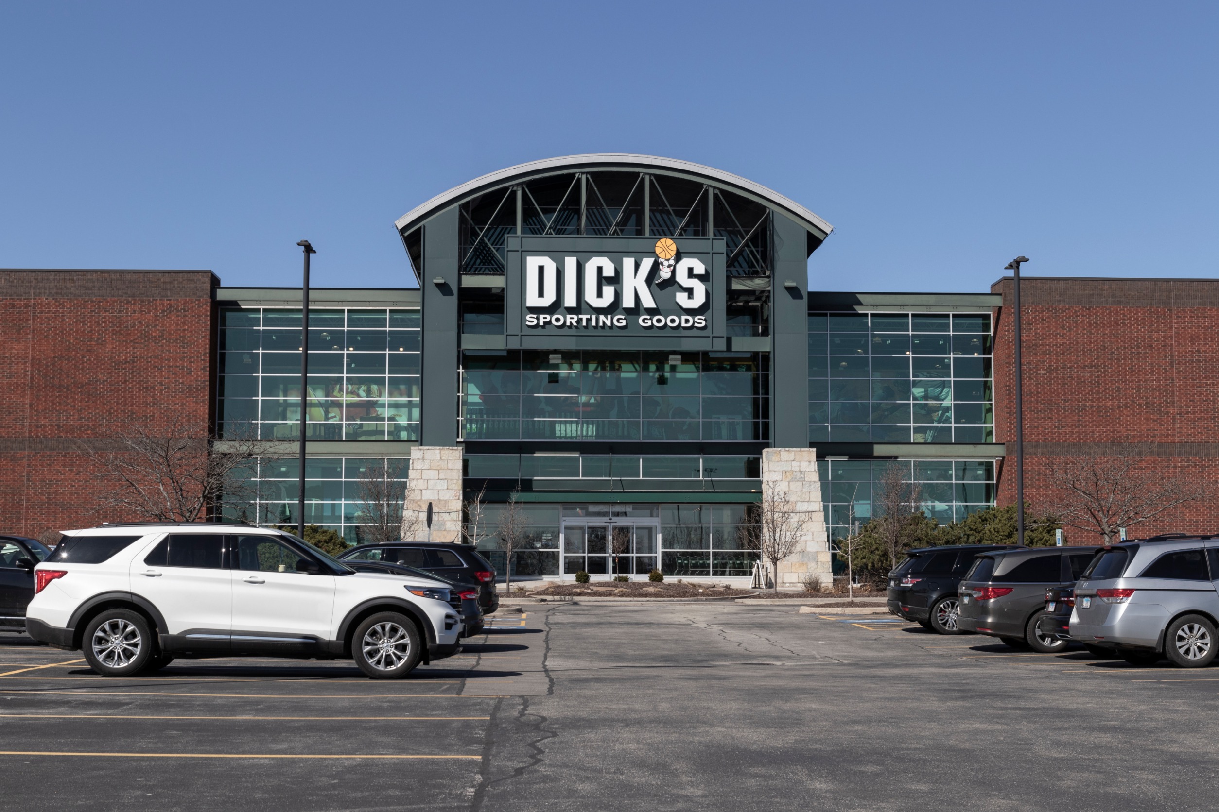DICK'S Sporting Goods Reports Strong Q2: $3.47 Billion in Net Sales