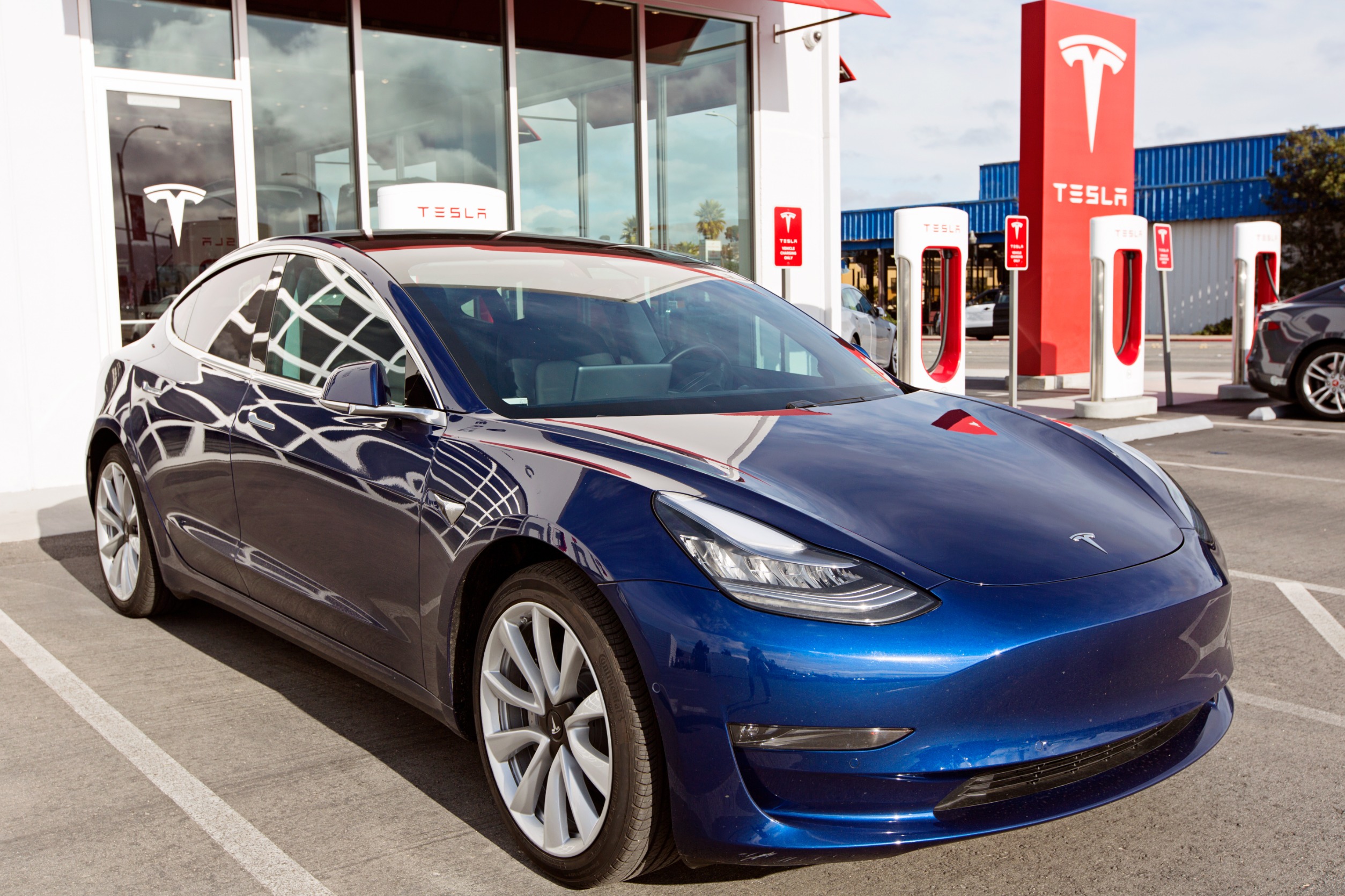 Stocks to Watch Today: TSLA, IBM, MOH