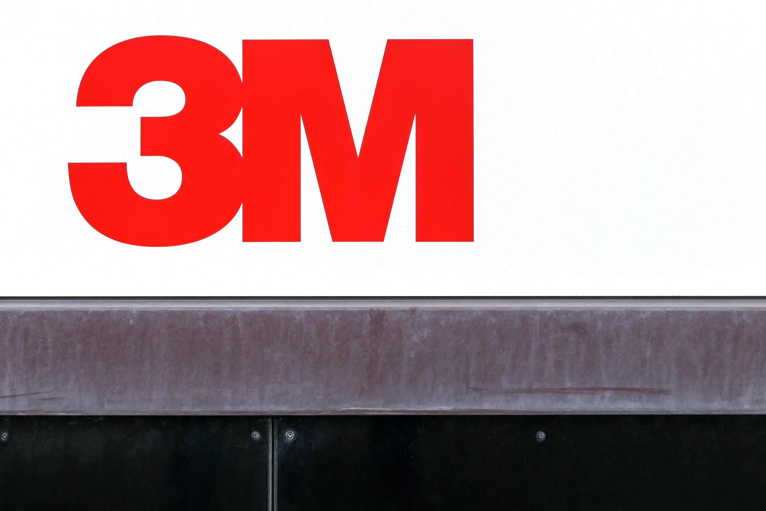 3M Exceeds Beats Expectations with 6.3 Billion Revenue and 1.98 EPS