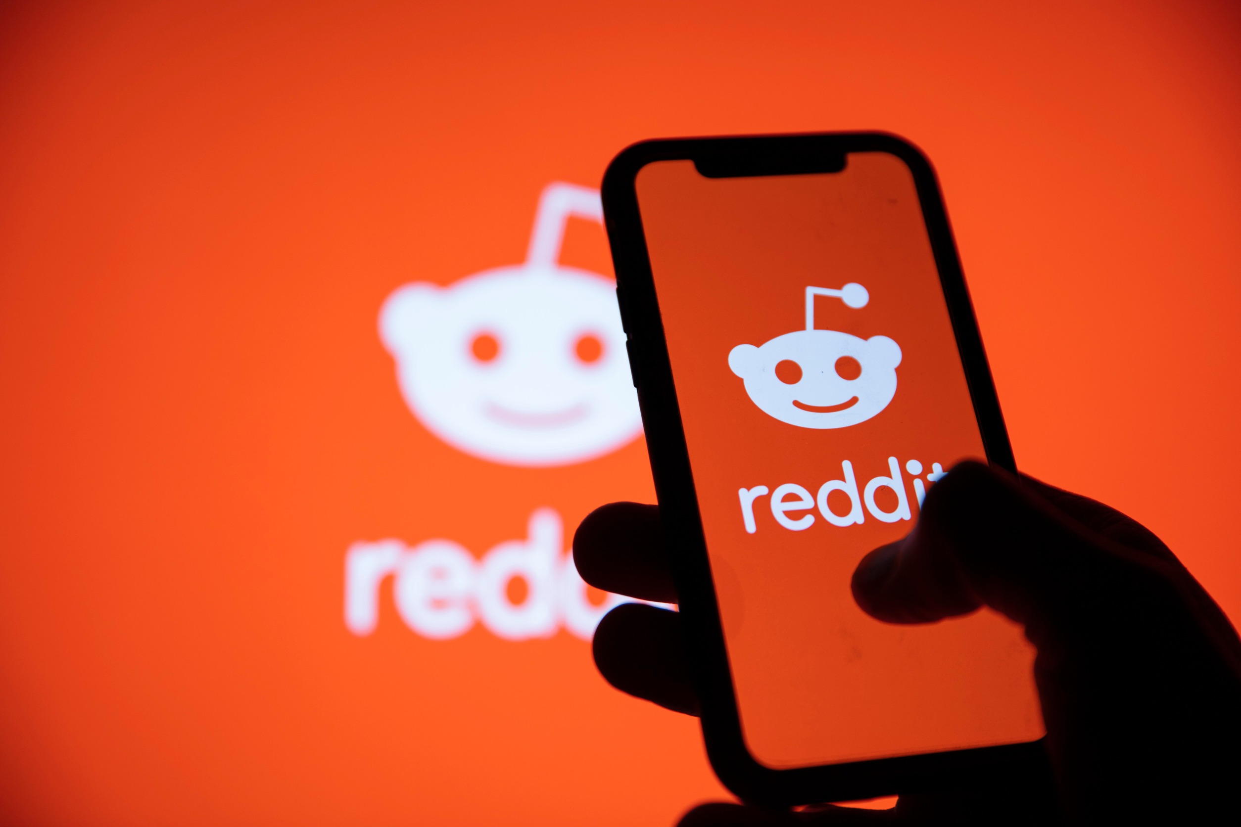 Reddit's Market Cap Climbs to $20 Billion as Analysts Cheer On