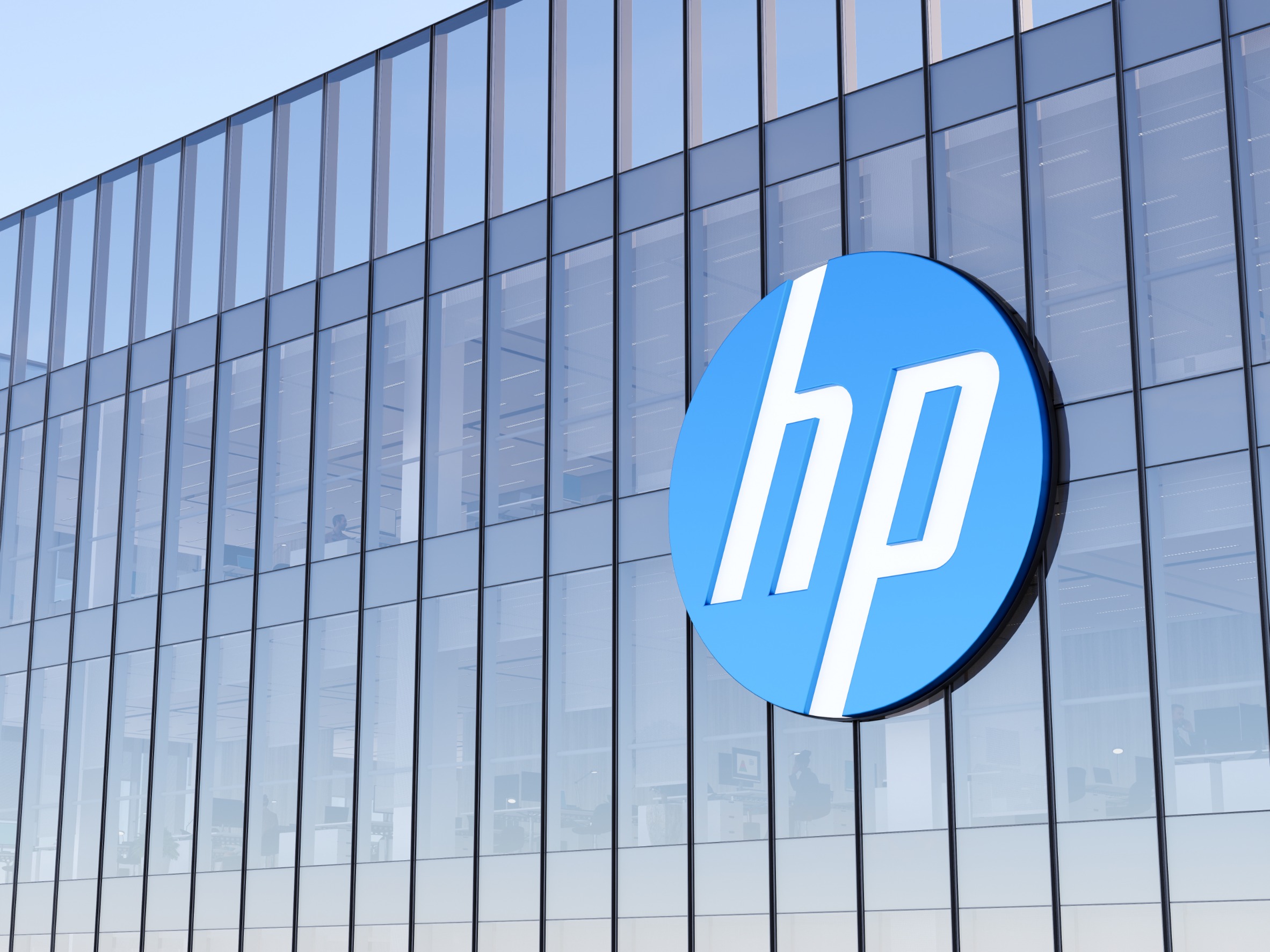 HP Stock Drops Amid Weak PC Sales, Market Challenges