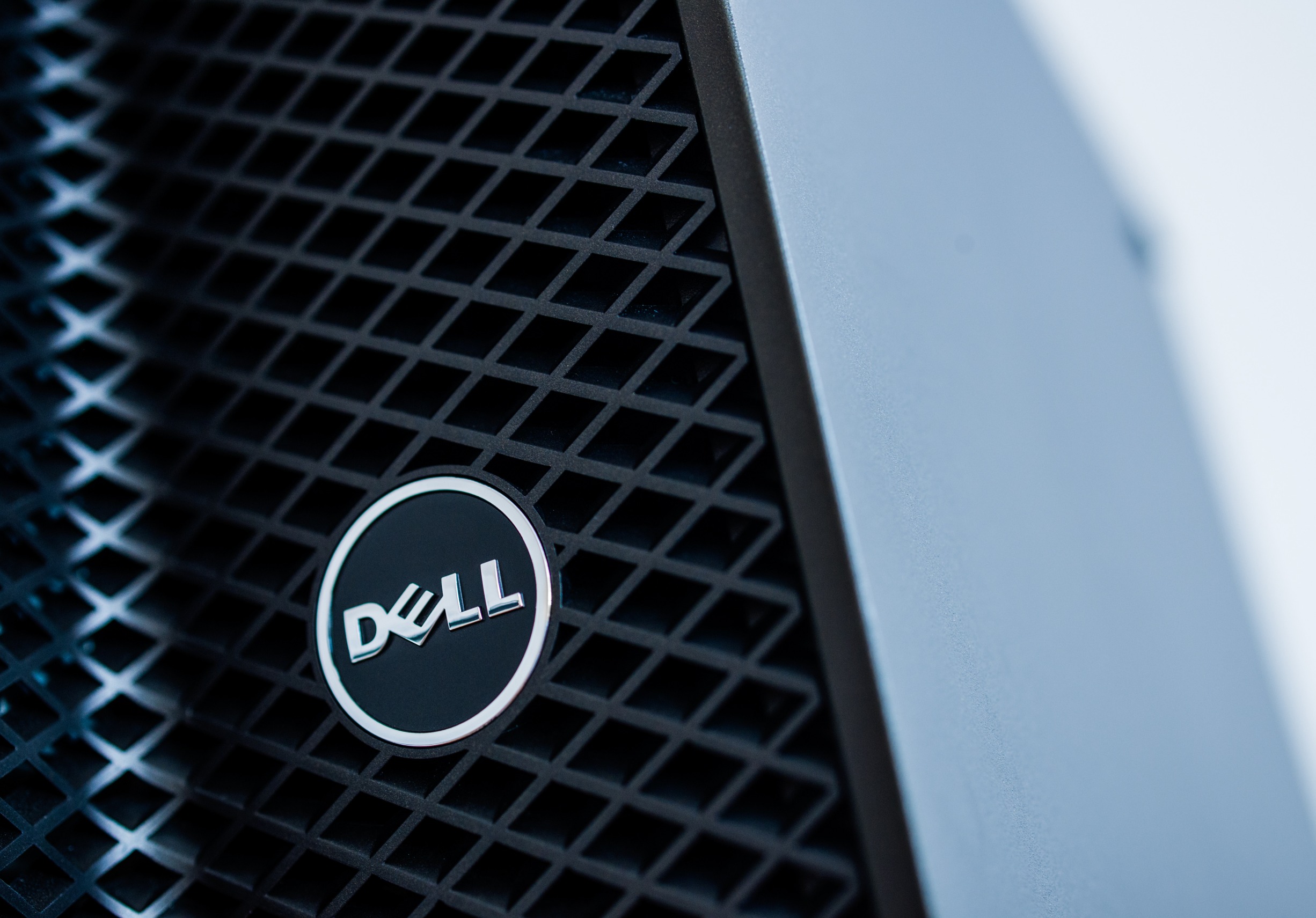 Dell Stock Climbs Amidst AI Innovations and Market Optimism