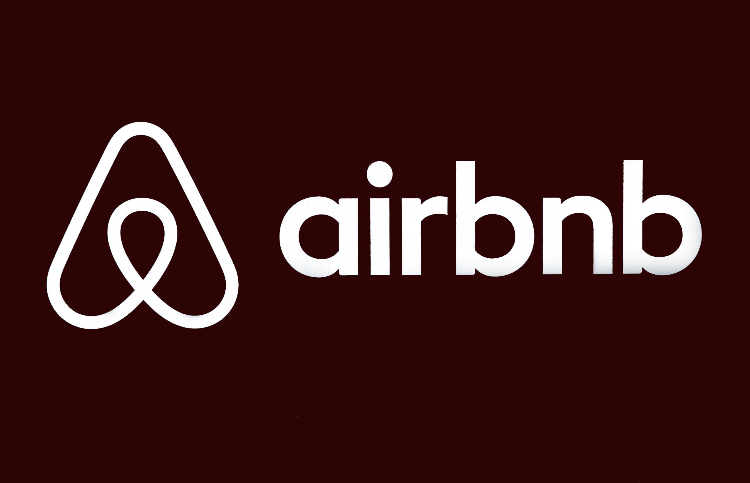 Airbnb Stock Gains Ahead of Anticipated Q3 Earnings Report