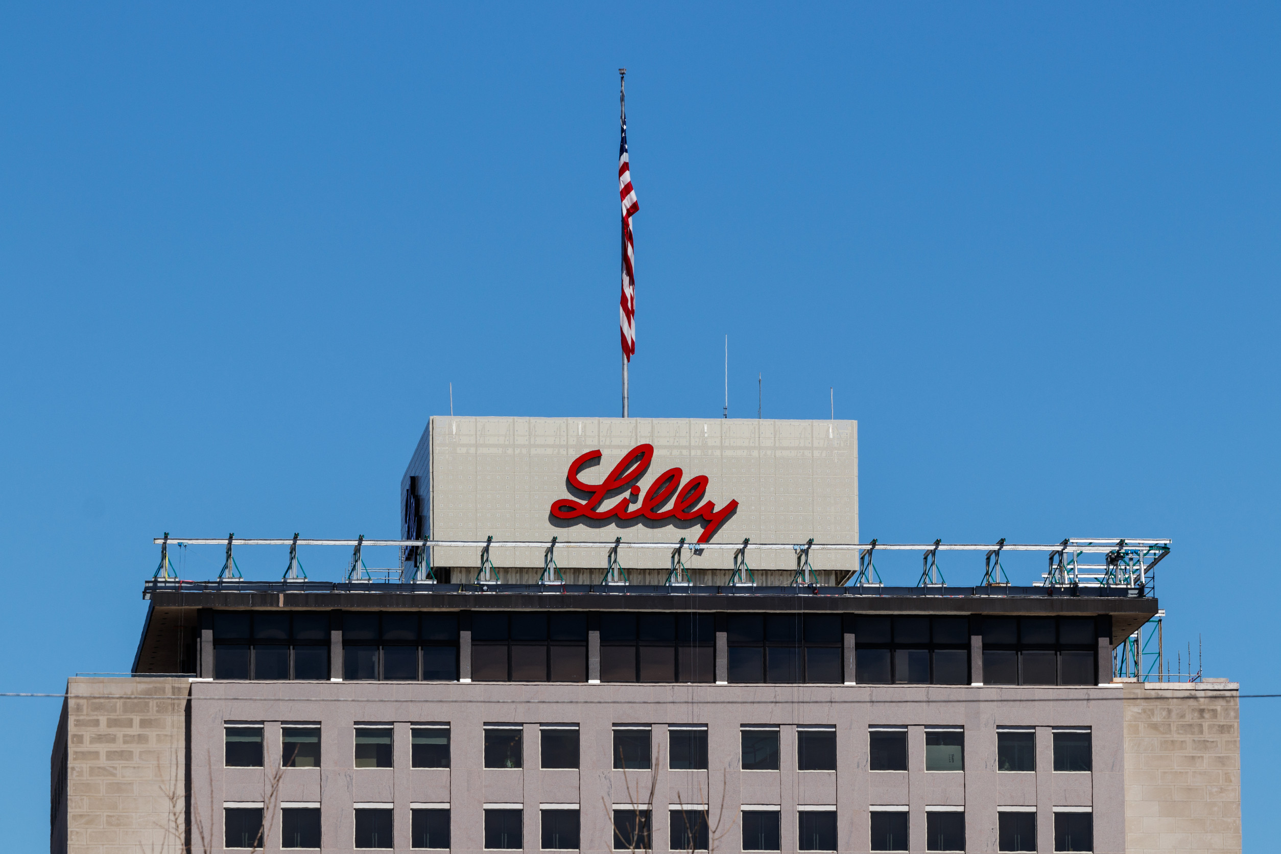 Eli Lilly's Q4 2024 Revenue Surges by 45% to $13.53 Billion in Q4 2024