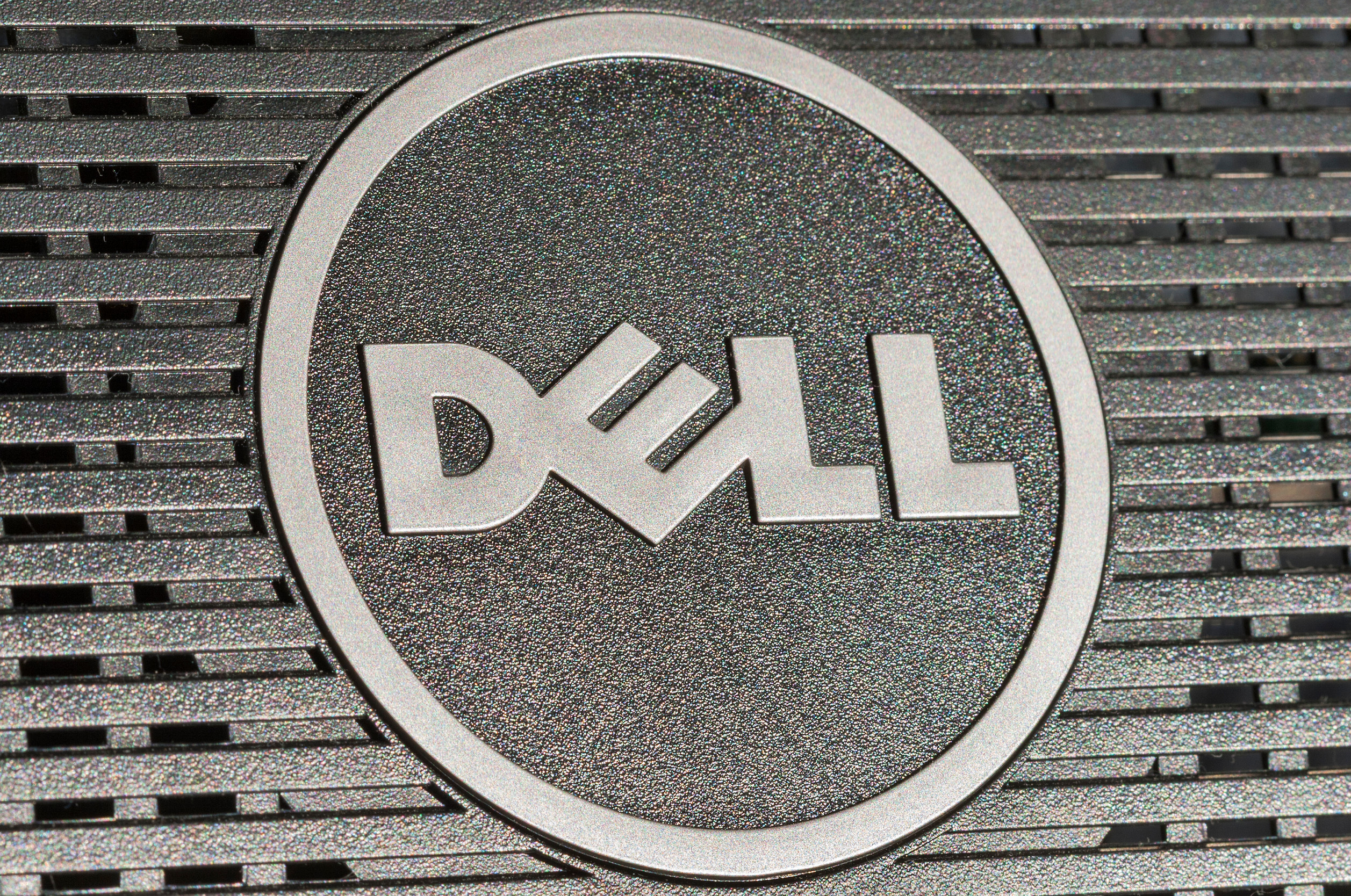 Dell Targets $15B in AI Server Sales Amid Revenue Shortfall