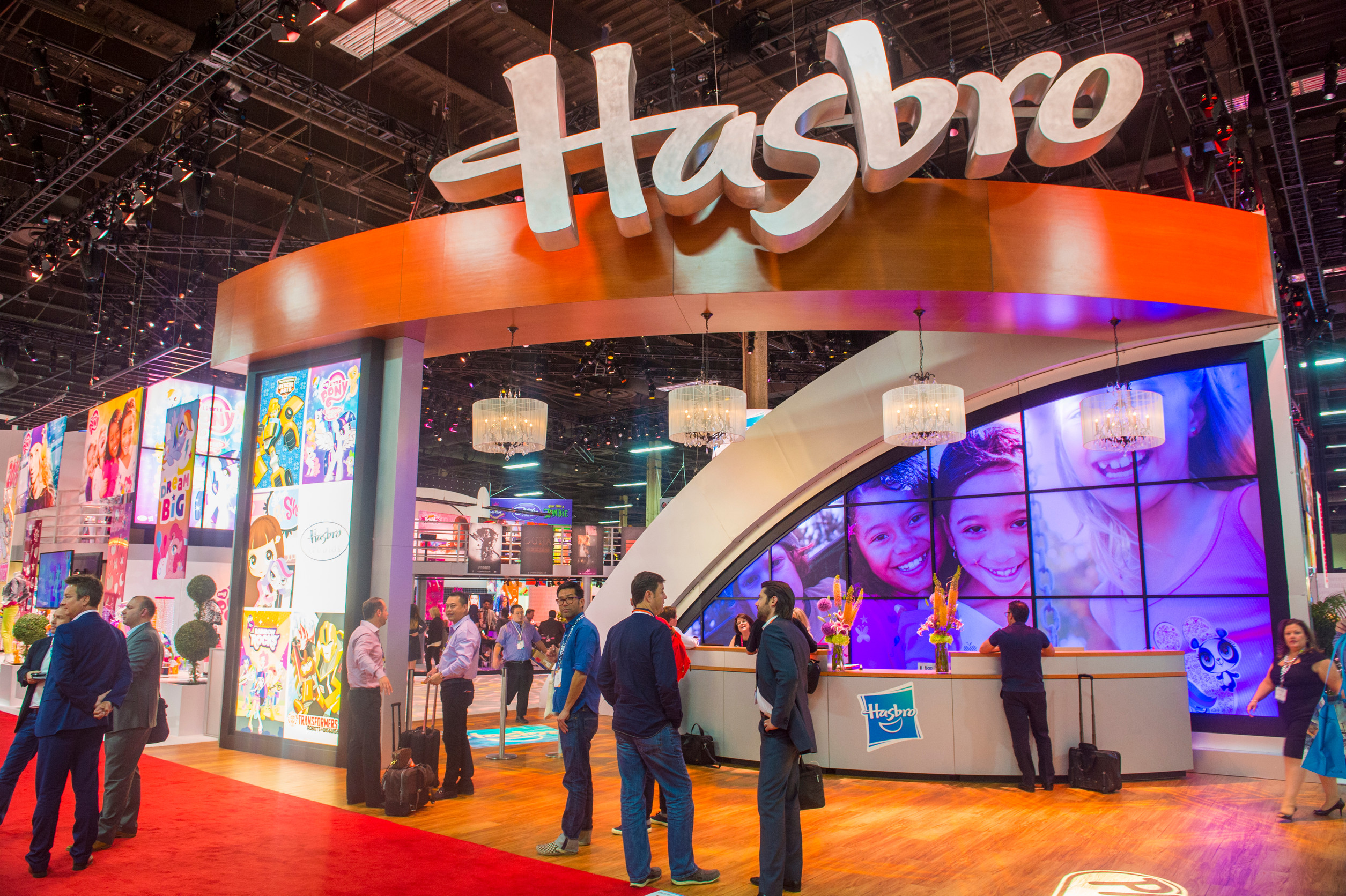 Hasbro Aims to Cut Chinese Production Below 40% to Counter Tariffs, Stock Surges
