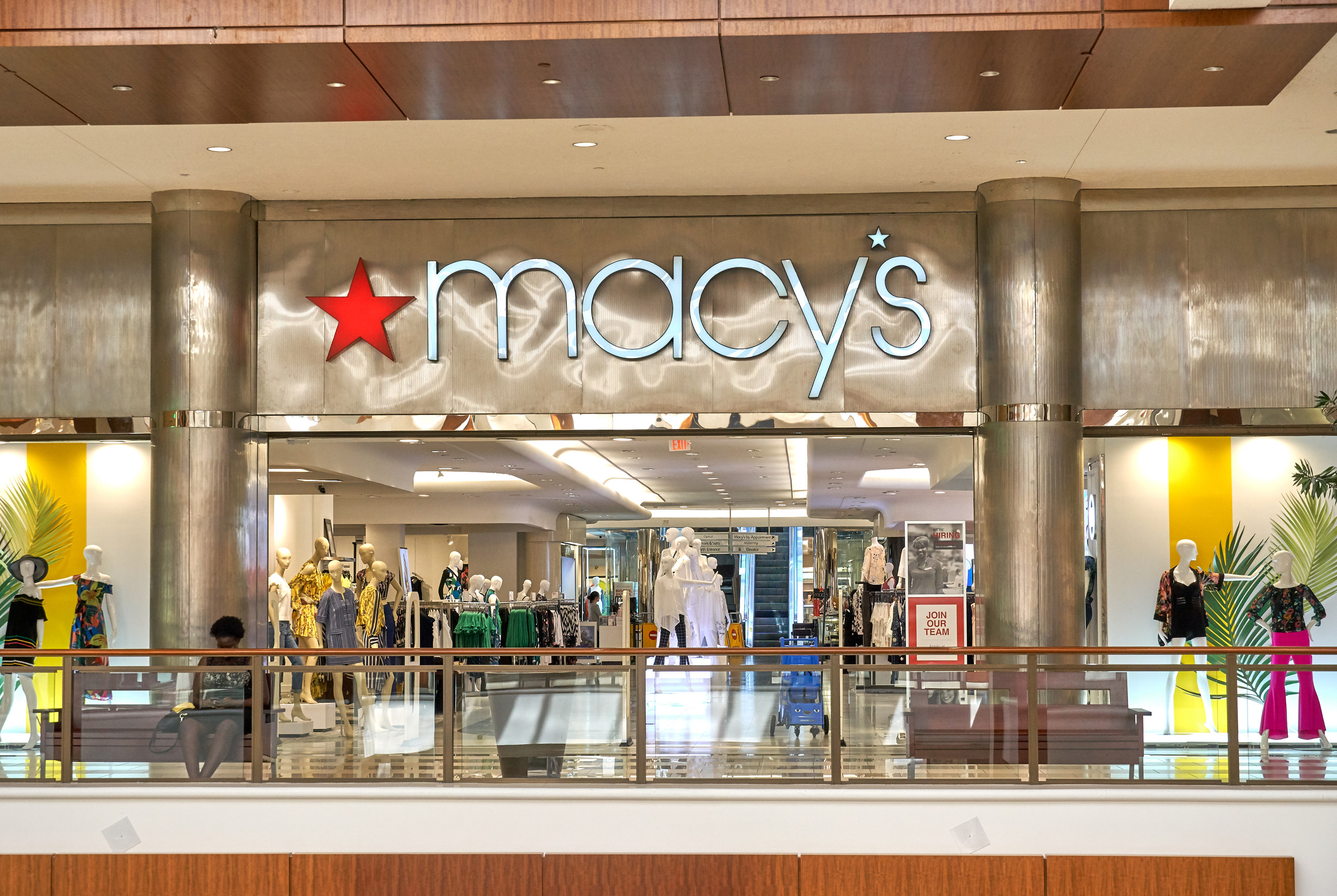 Macy’s, Inc. Reports Q4: EPS Beats Guidance, Net Sales Decline