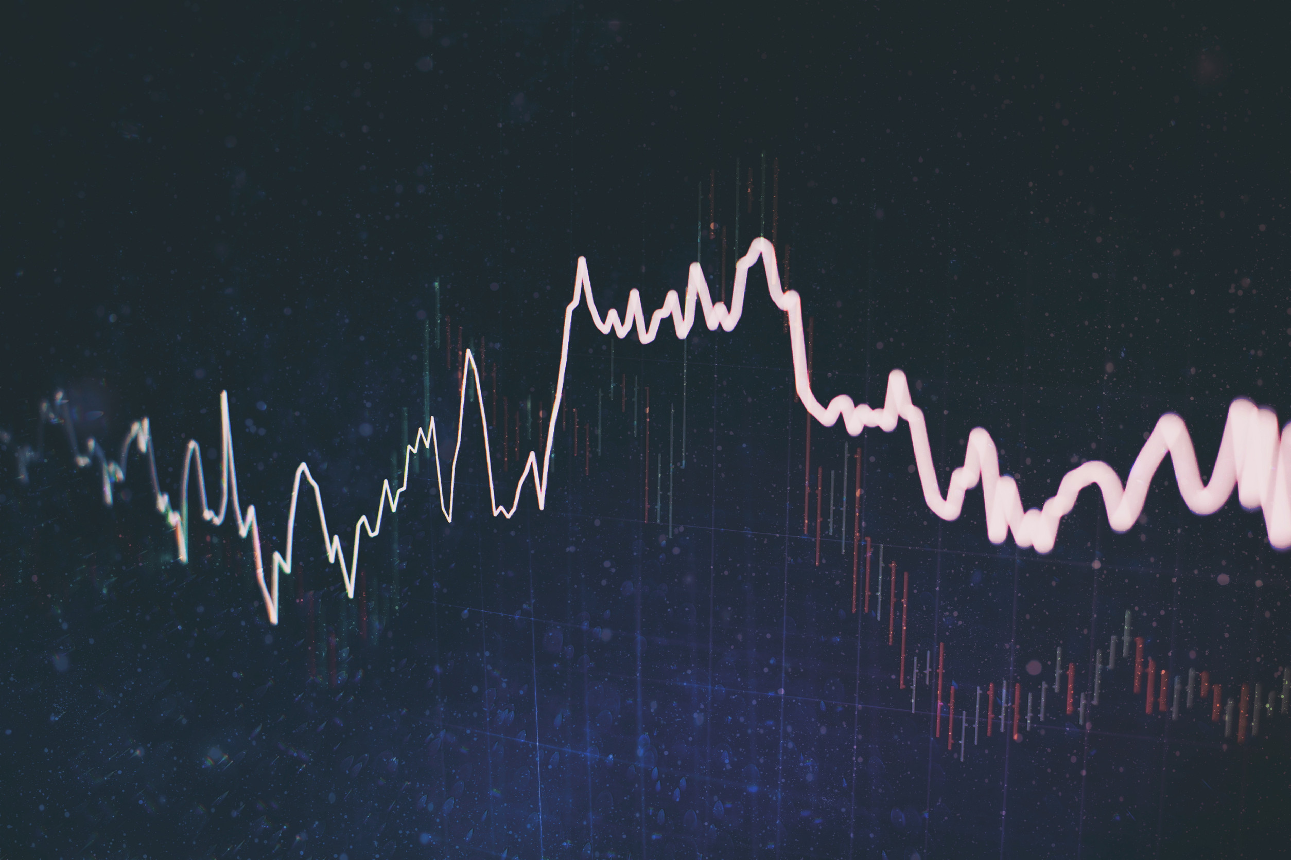 Rosenblatt Reinitiates Positive SMCI Coverage Amid AI Sales Surge